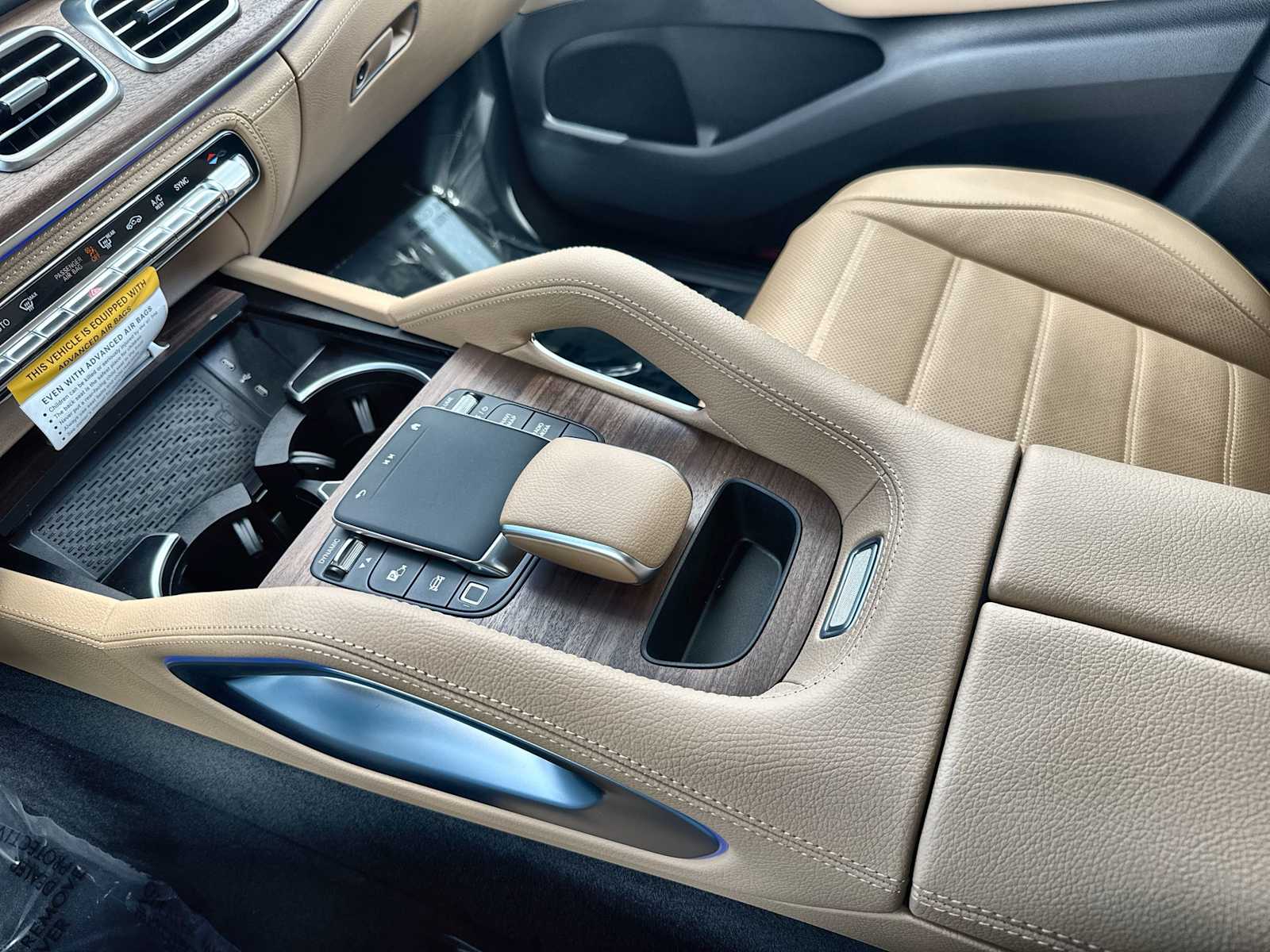 Thumbnail: 2026 Mercedes-Benz GLE - 22