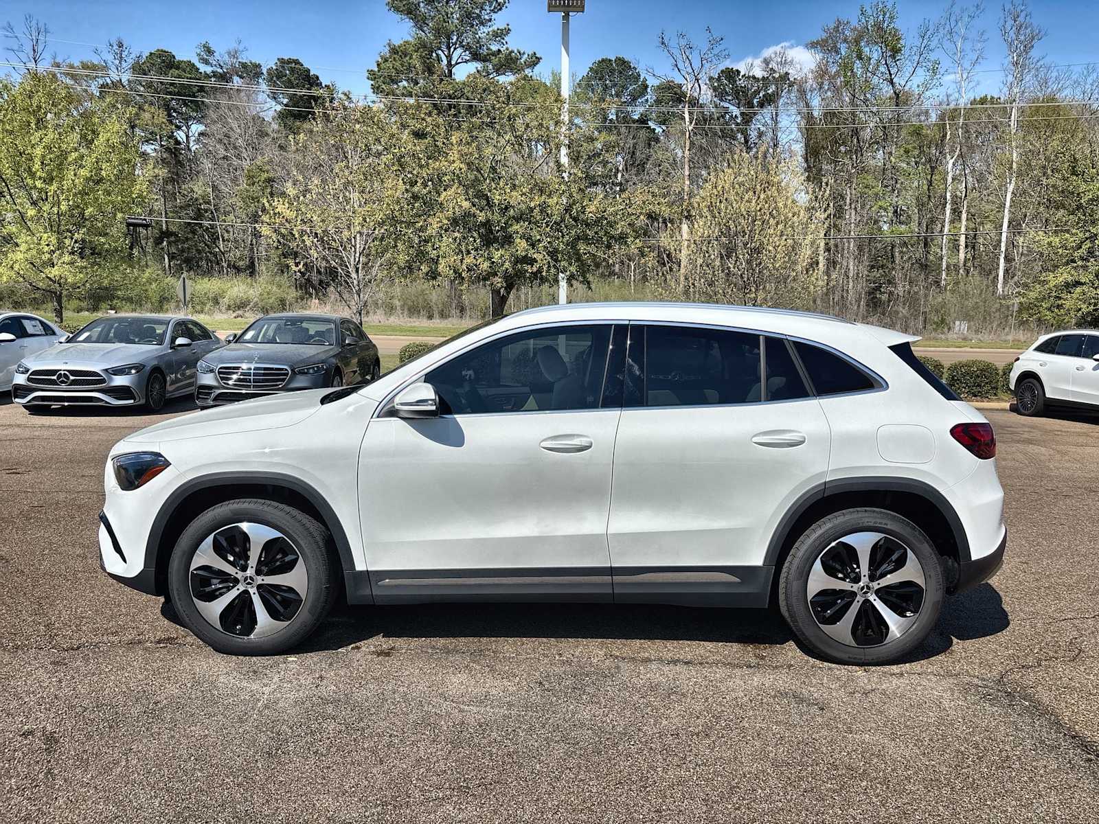 Thumbnail: 2026 Mercedes-Benz GLA - 5