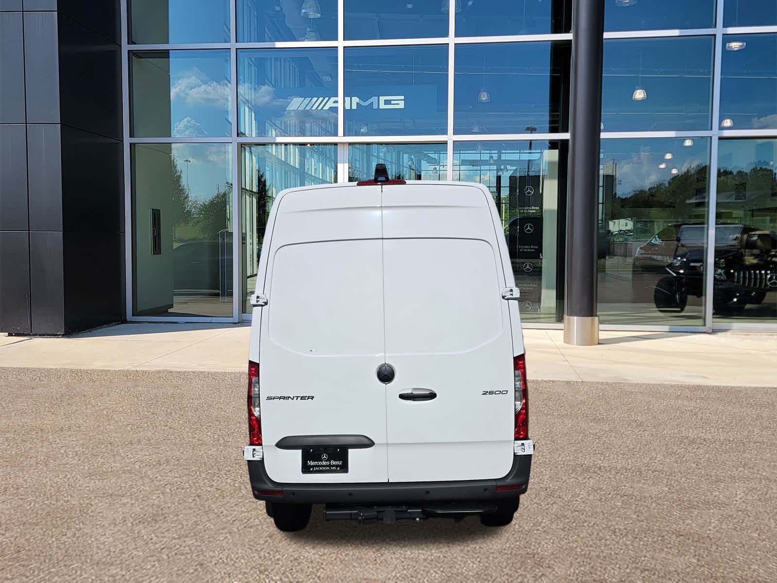 Thumbnail: 2026 Mercedes-Benz Sprinter - 6