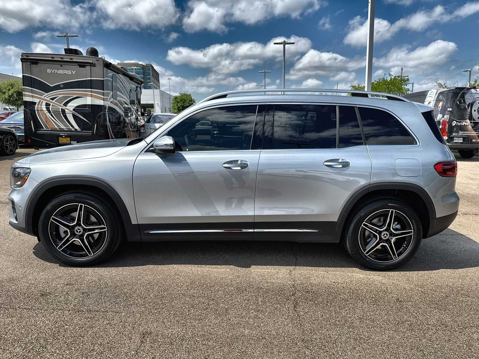 Thumbnail: 2026 Mercedes-Benz GLB - 5