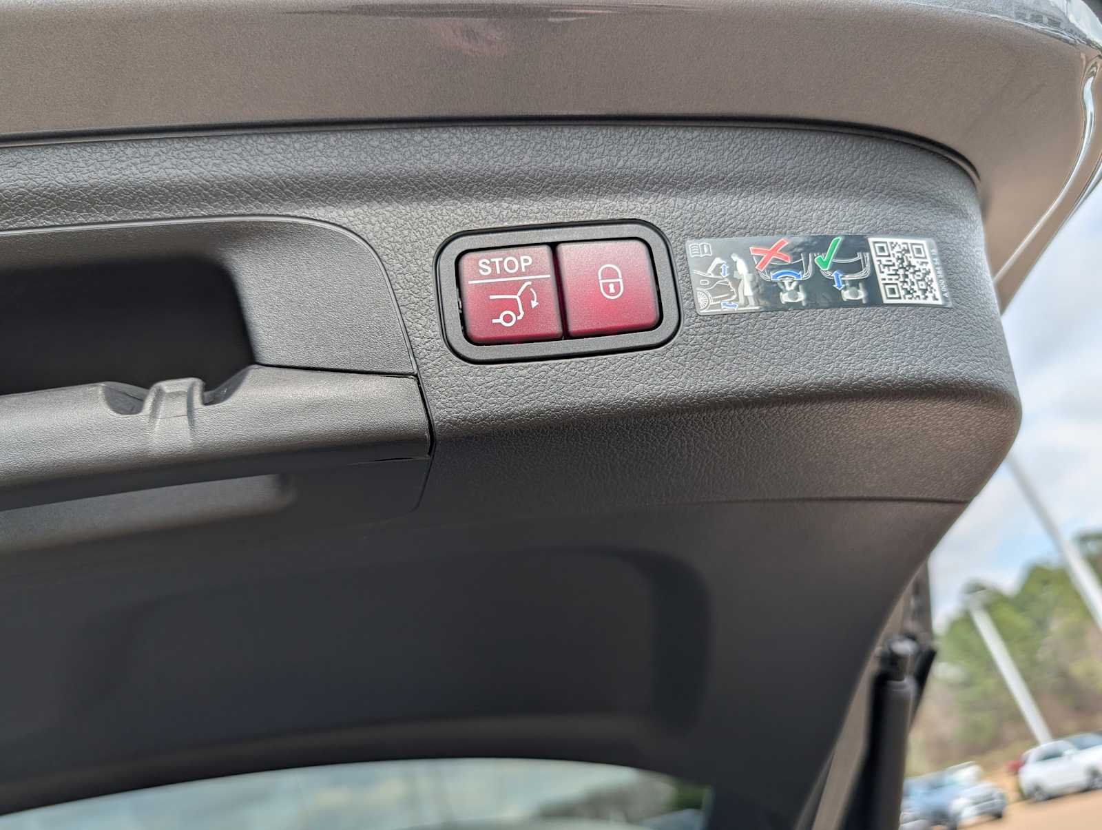 Thumbnail: 2026 Mercedes-Benz GLE - 24