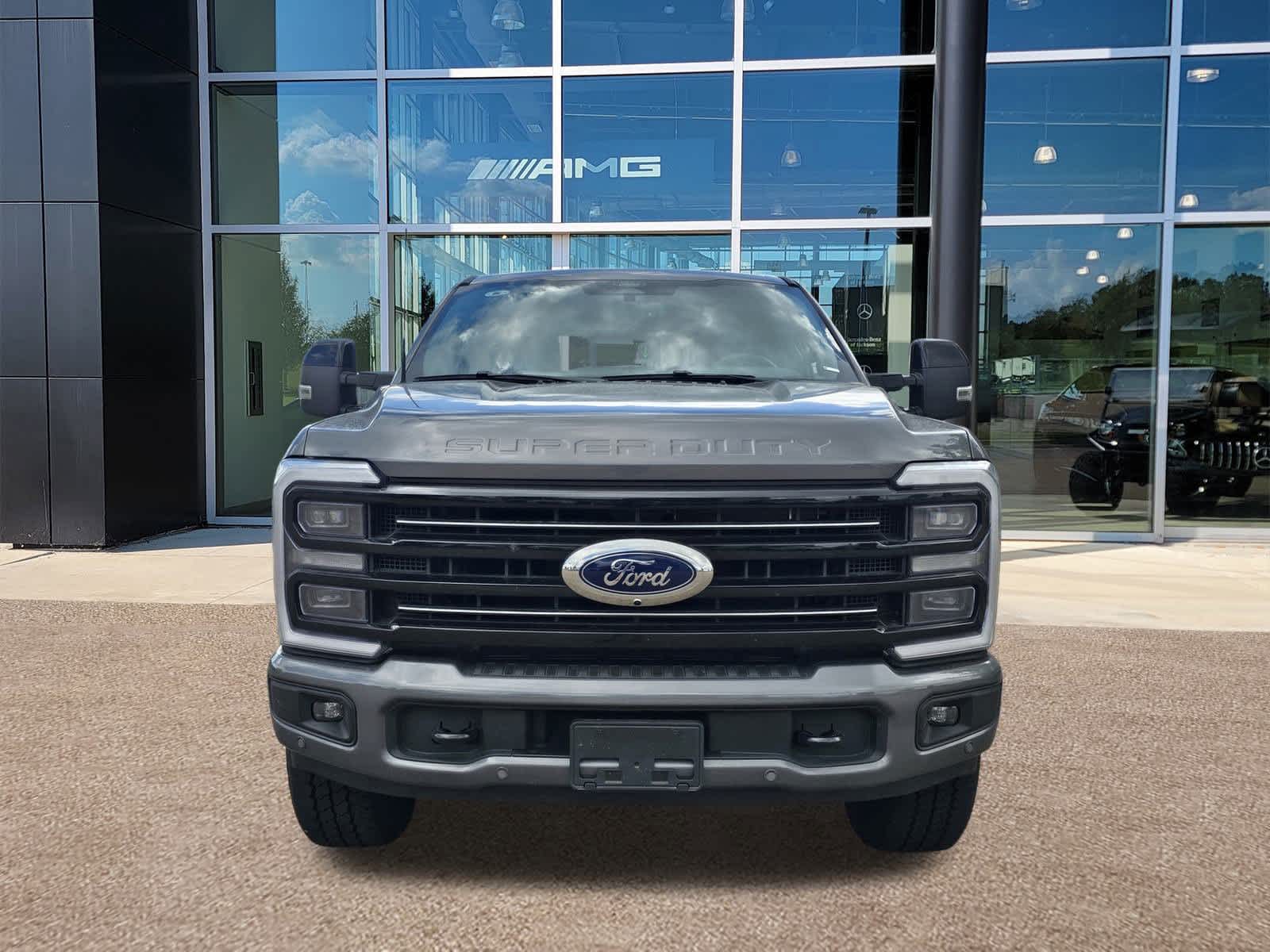 2025 Ford F-250 photo 2
