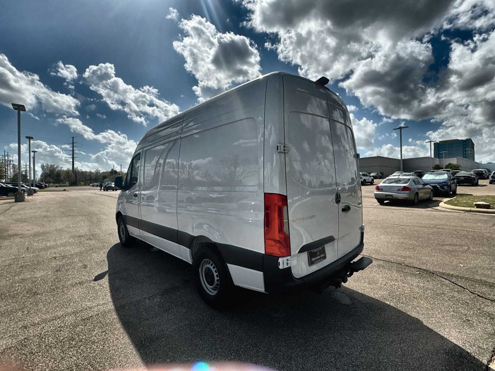 Thumbnail: 2026 Mercedes-Benz Sprinter - 6