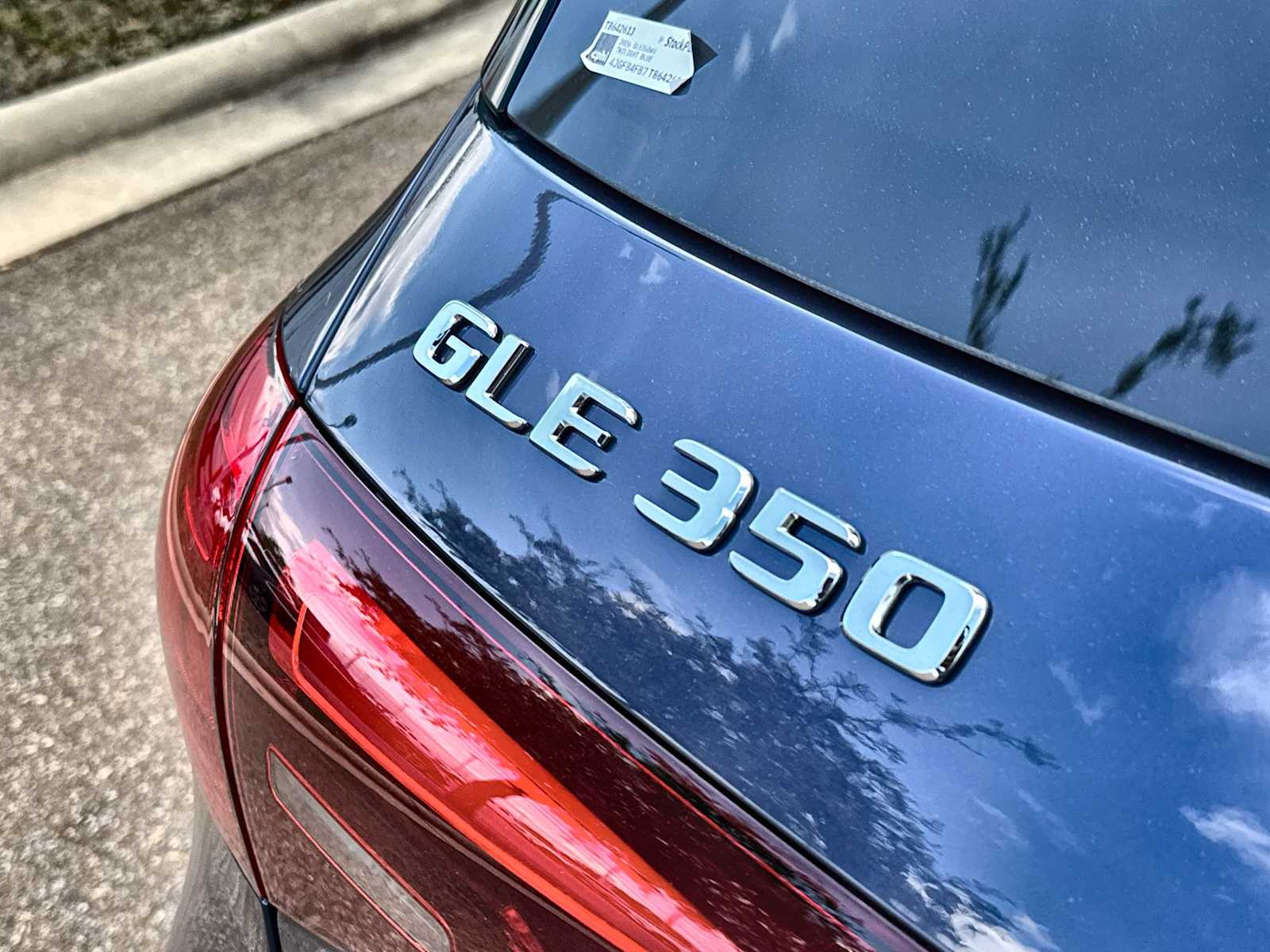 Thumbnail: 2026 Mercedes-Benz GLE - 15