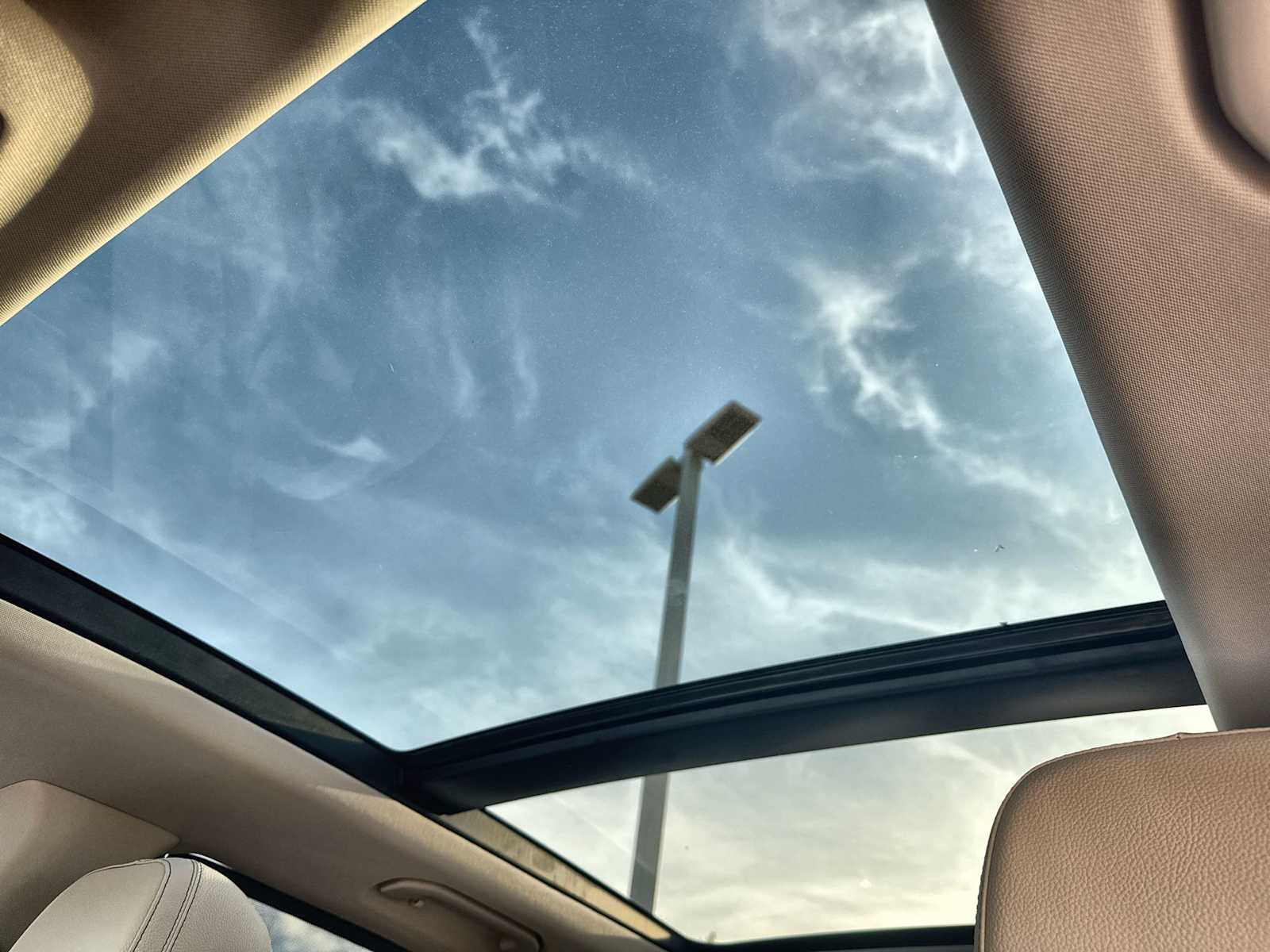 Thumbnail: 2026 Mercedes-Benz GLE - 28