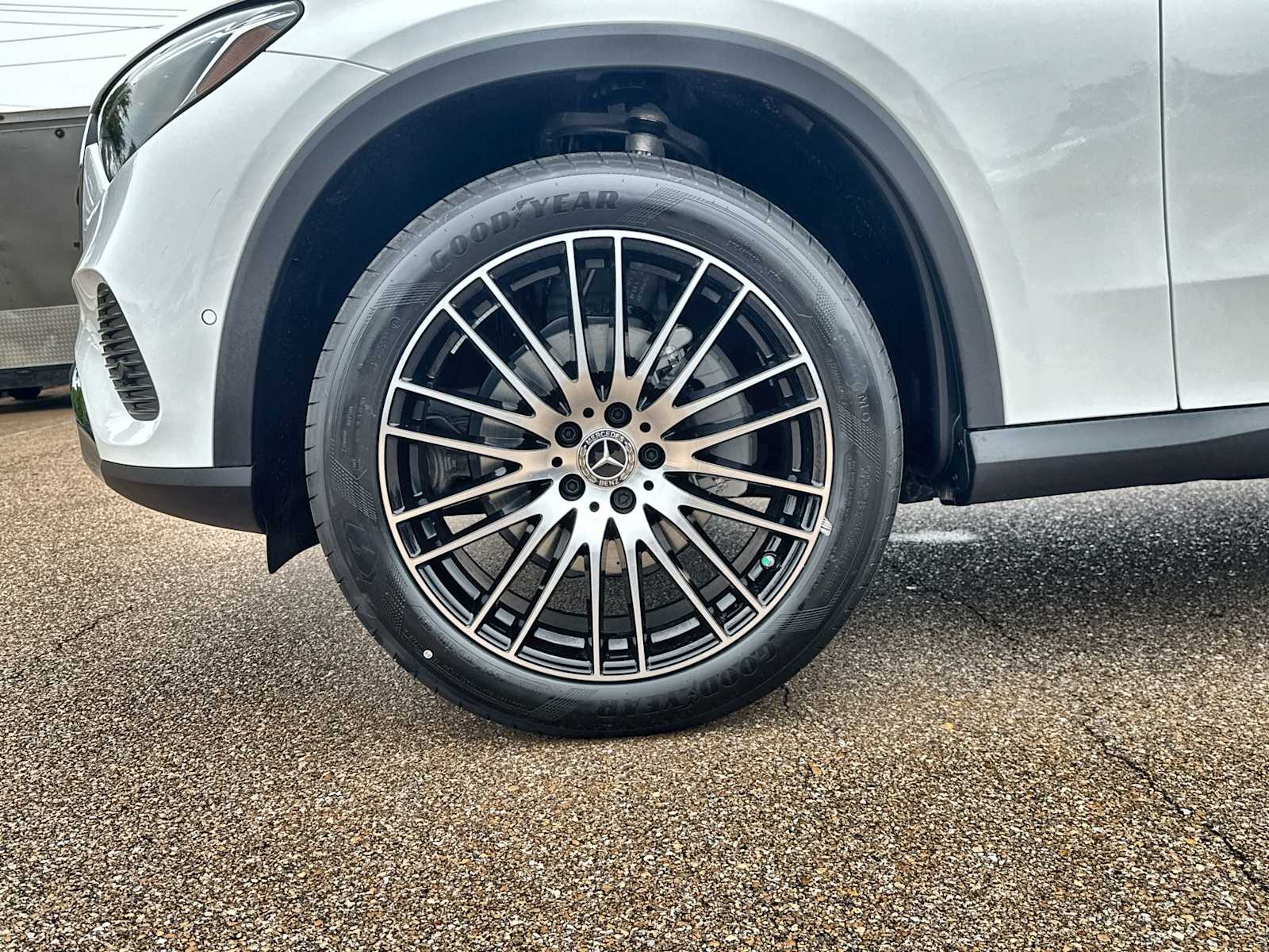 Thumbnail: 2026 Mercedes-Benz GLC - 14