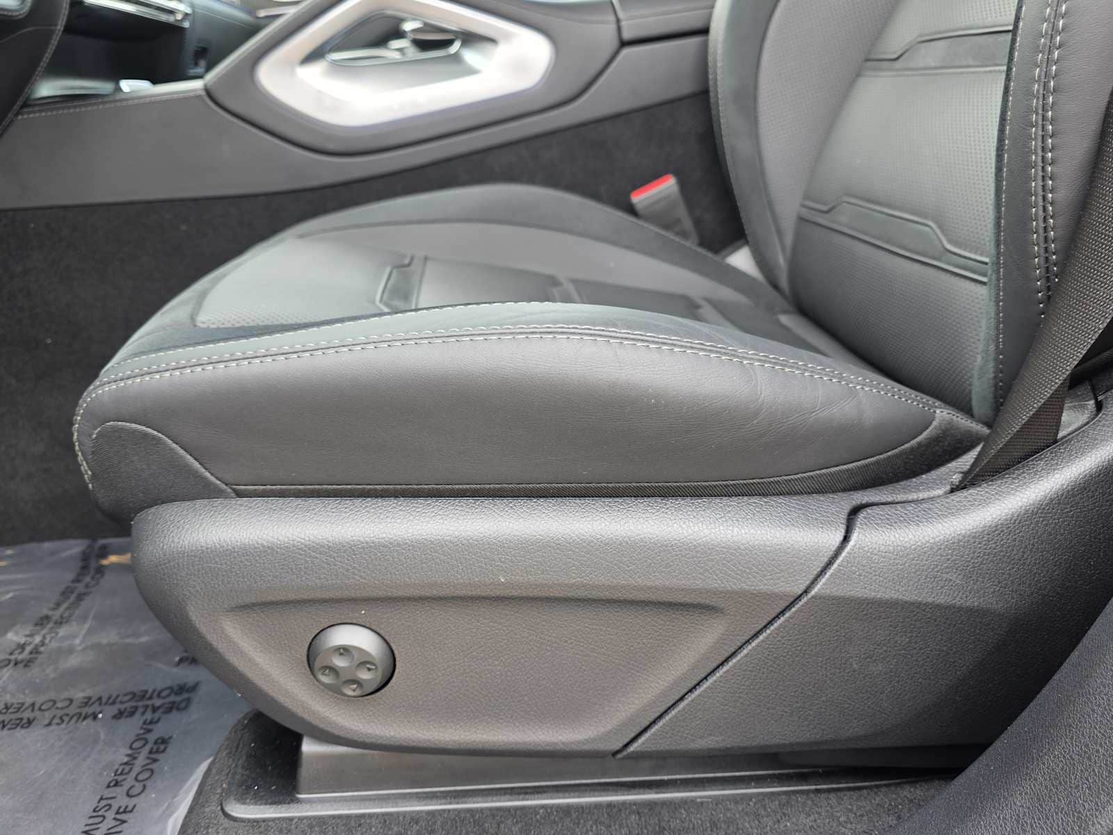 Thumbnail: 2025 Mercedes-Benz GLE - 14