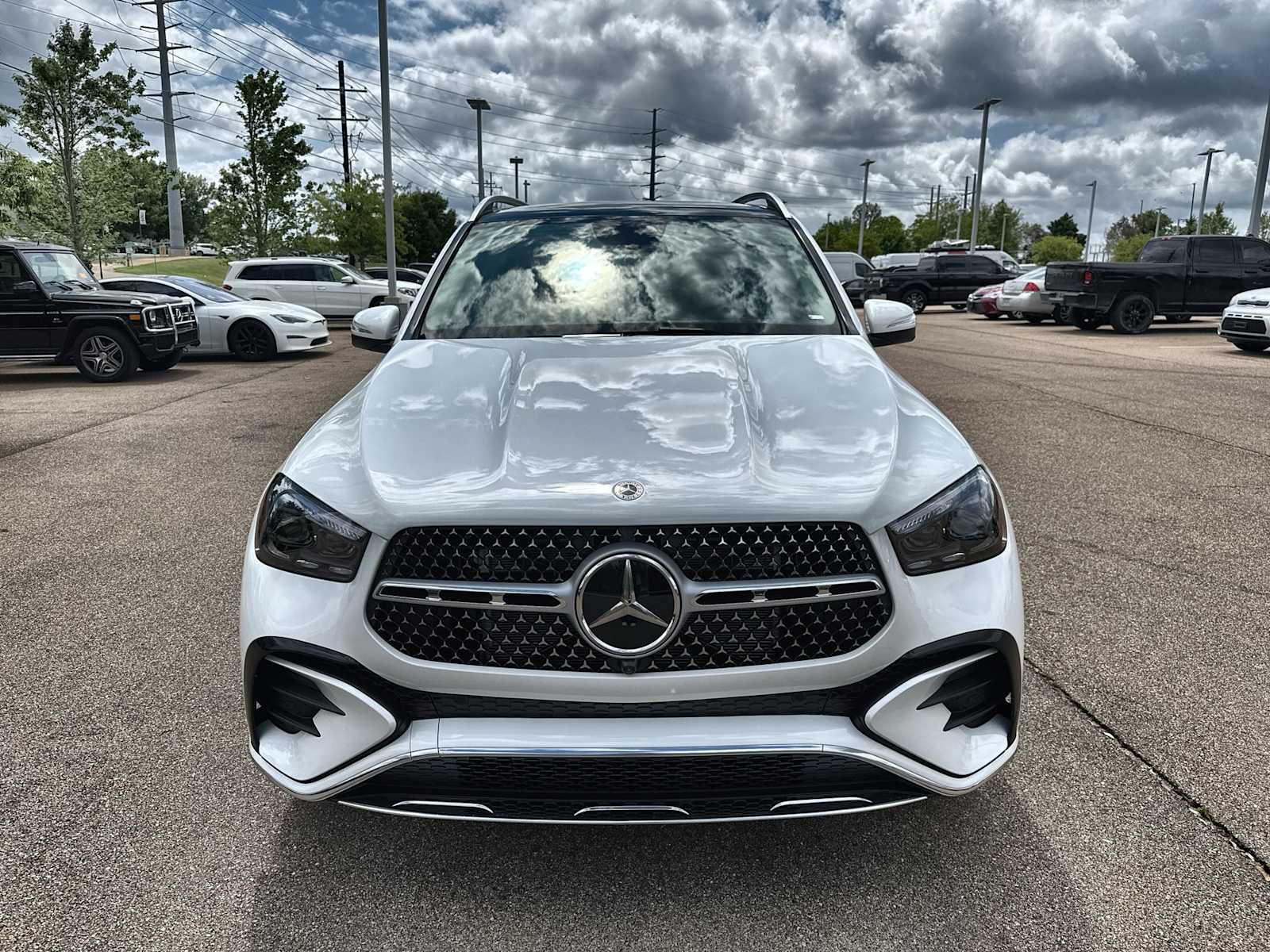 Thumbnail: 2026 Mercedes-Benz GLE - 12