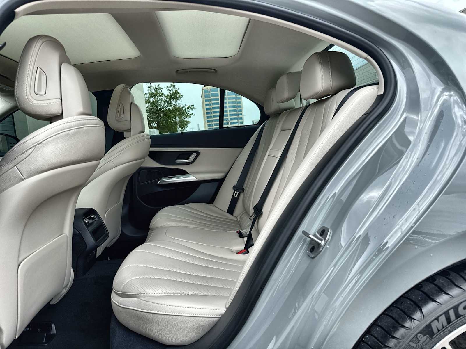 Thumbnail: 2026 Mercedes-Benz E-Class - 4