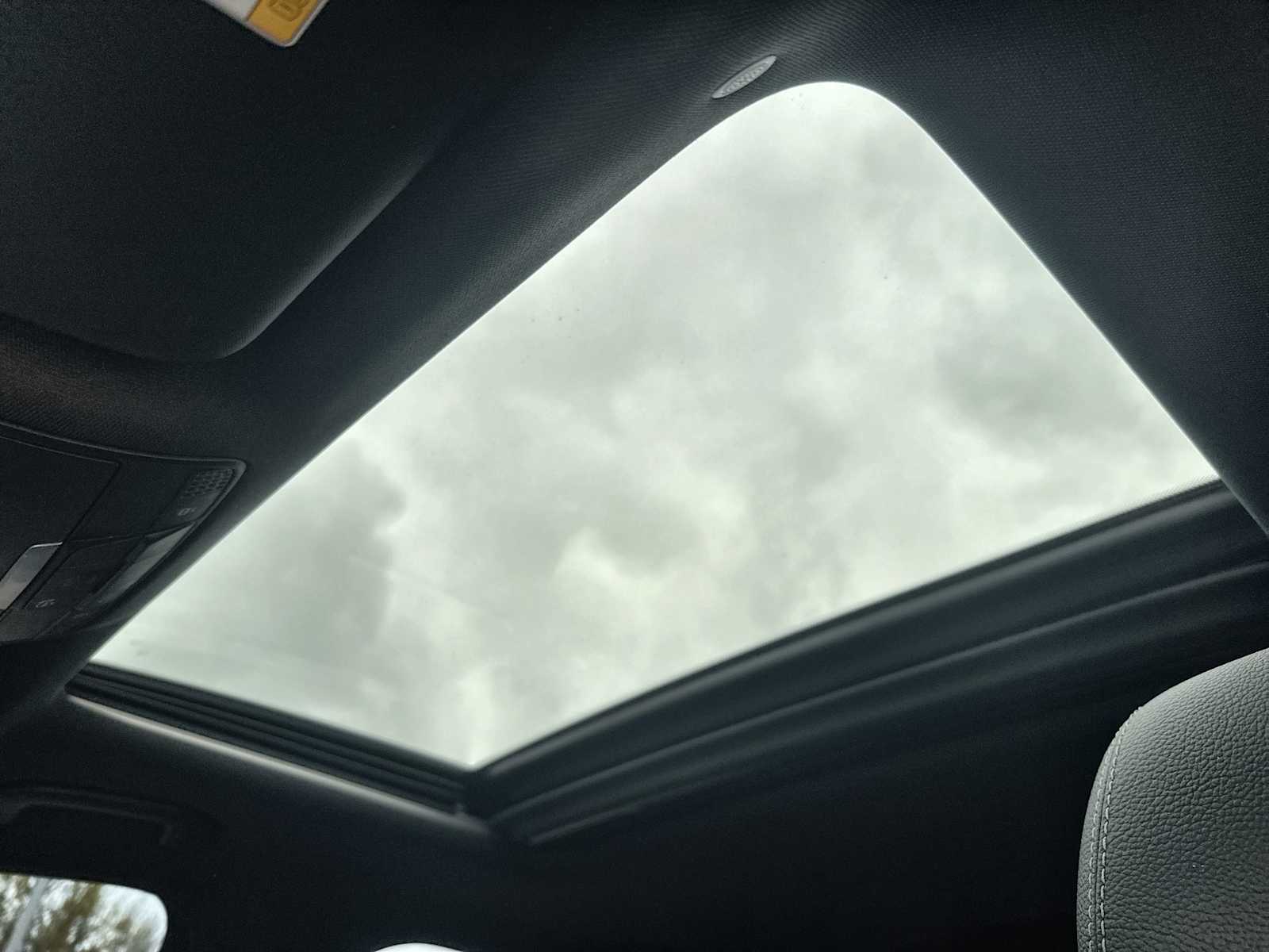 Thumbnail: 2019 Mercedes-Benz E-Class - 28