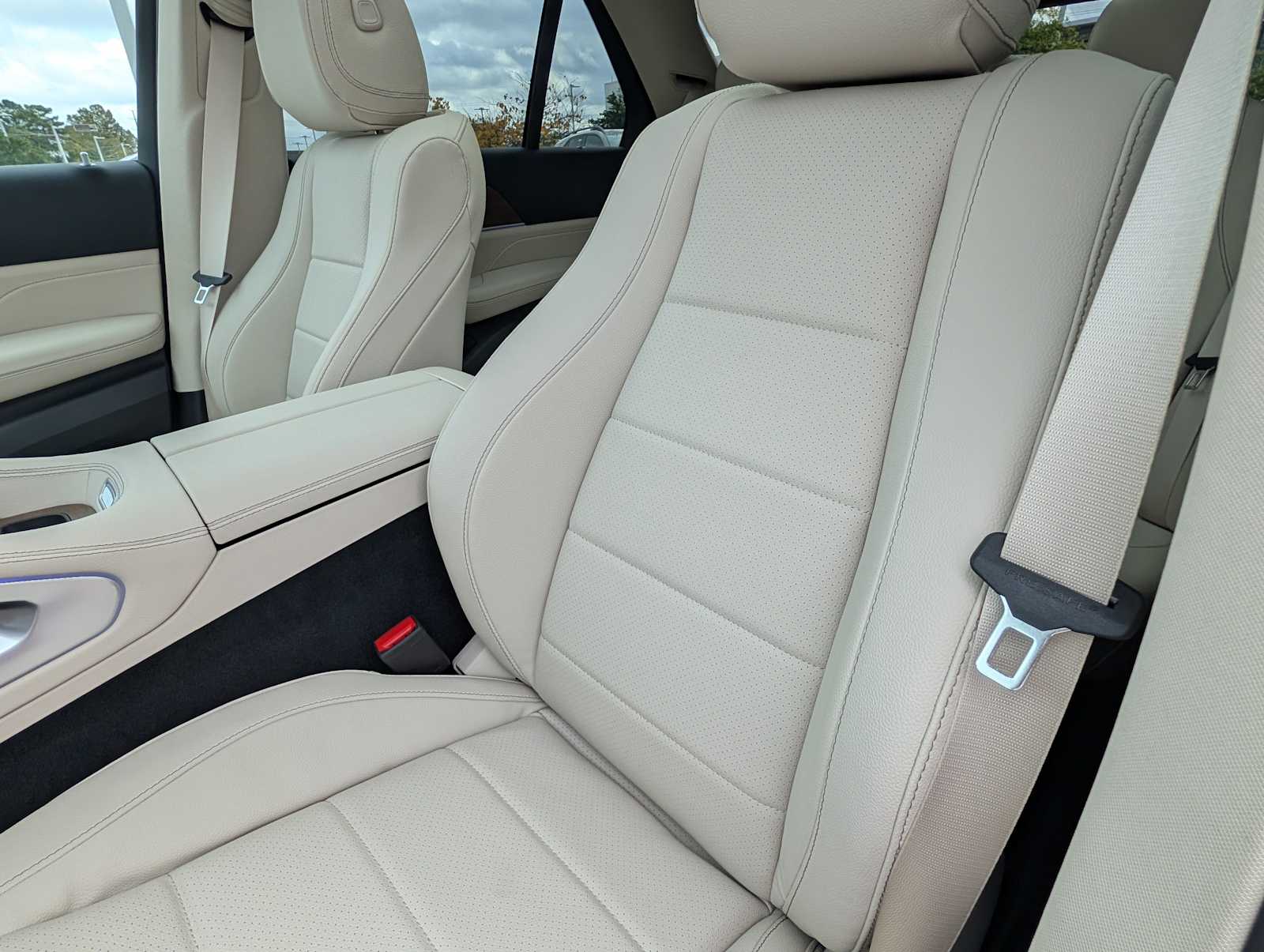 Thumbnail: 2026 Mercedes-Benz GLE - 17