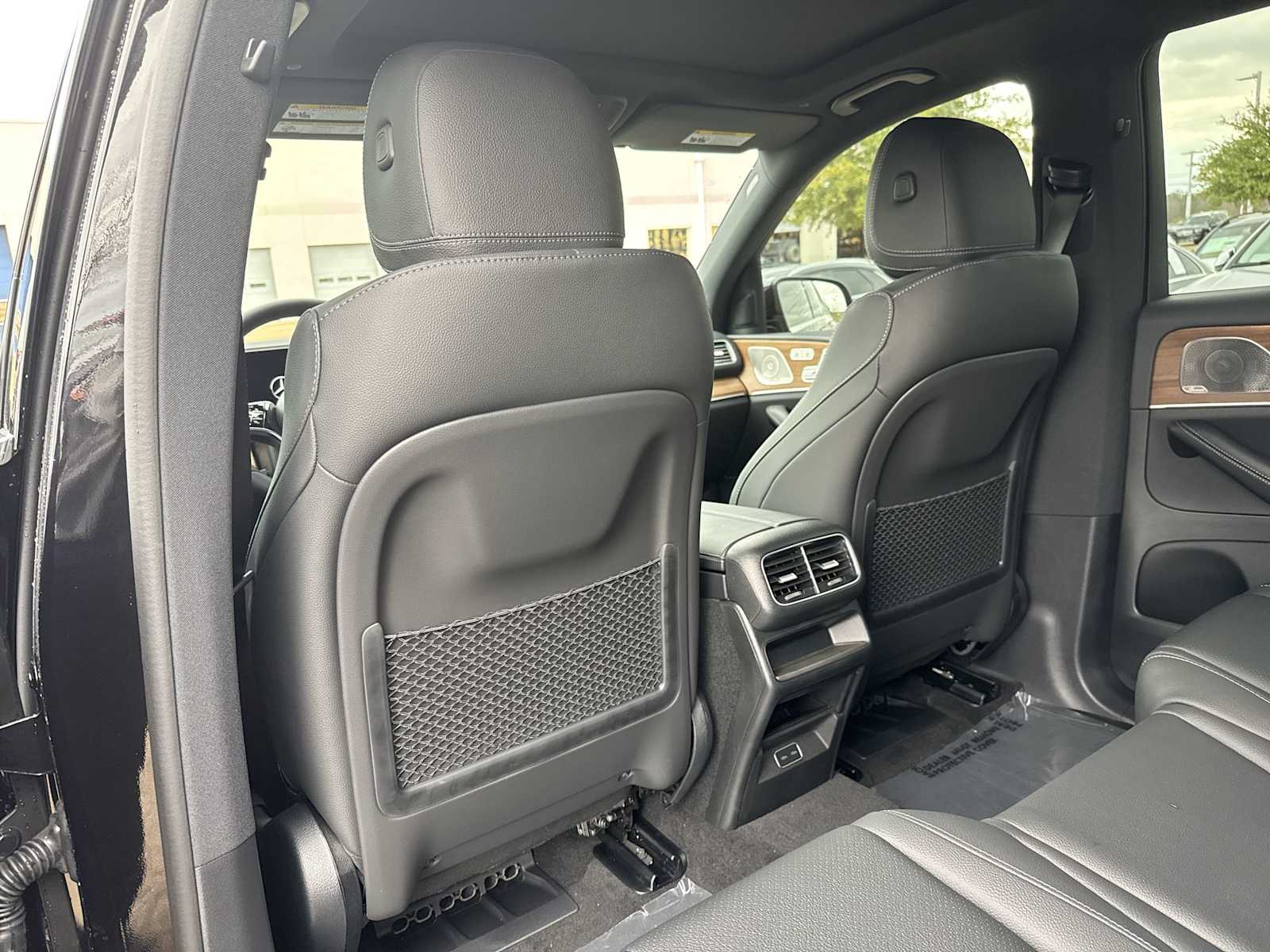 Thumbnail: 2026 Mercedes-Benz GLE - 16