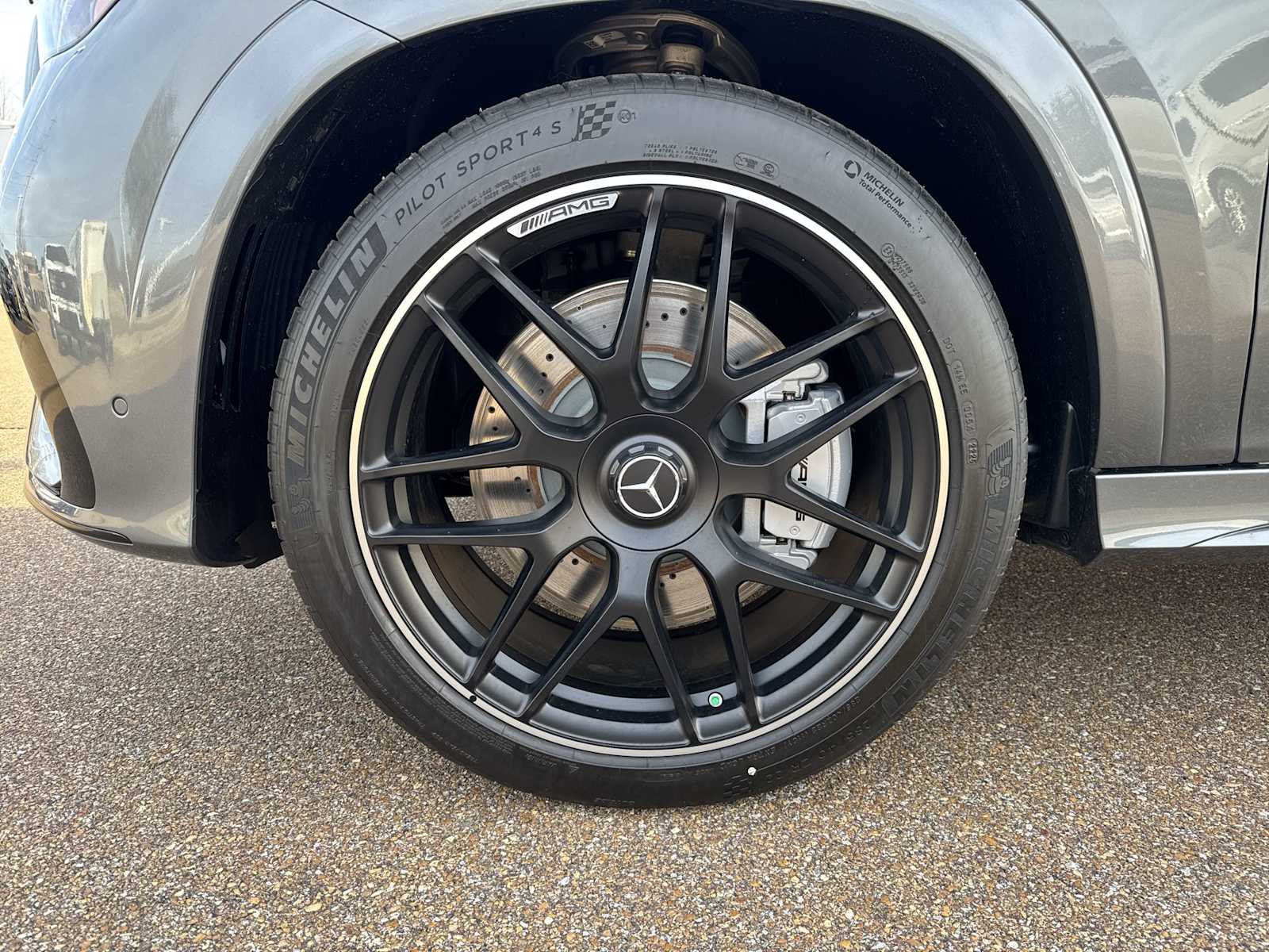 Thumbnail: 2026 Mercedes-Benz GLE - 12