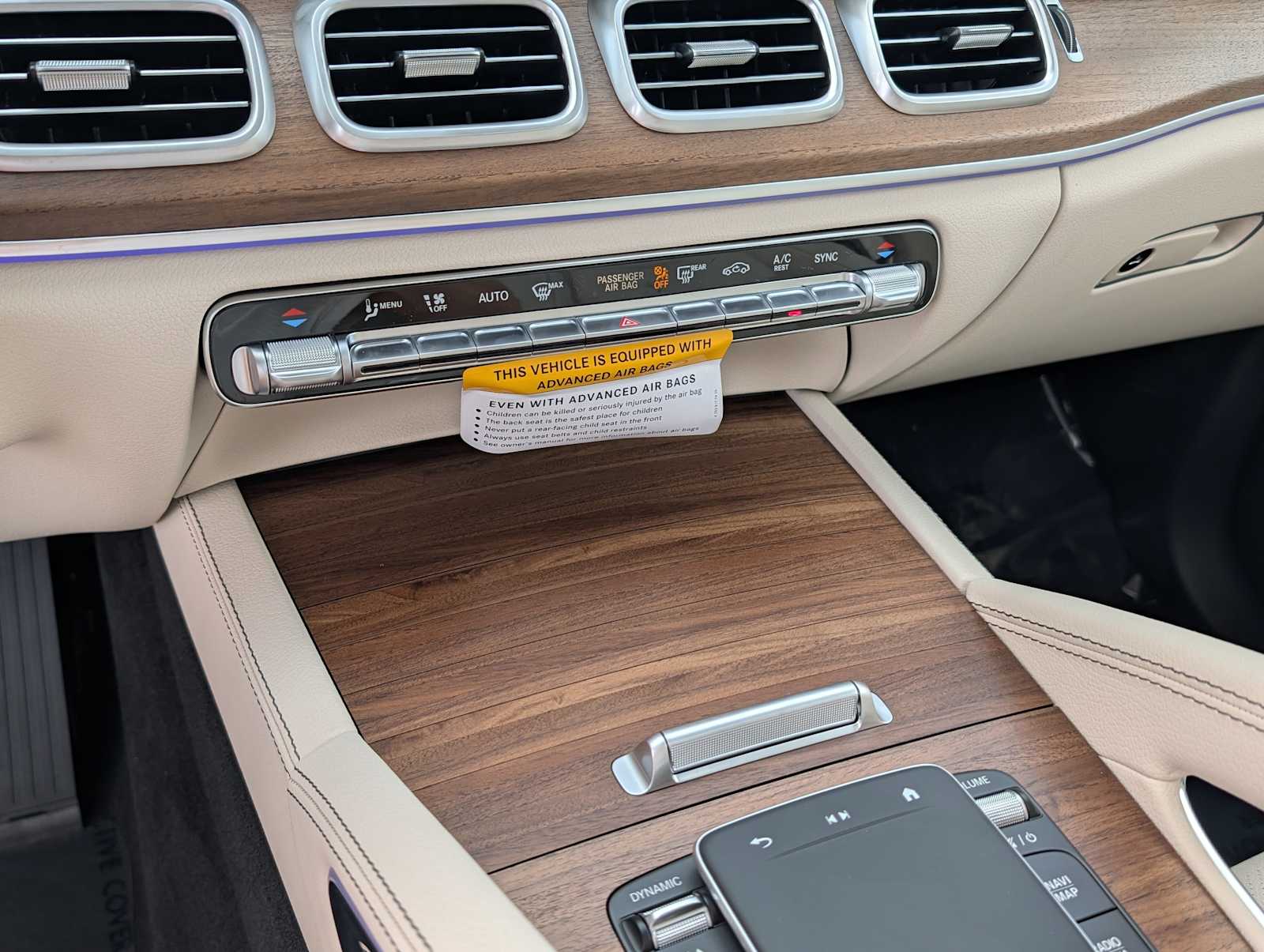 Thumbnail: 2026 Mercedes-Benz GLS - 14