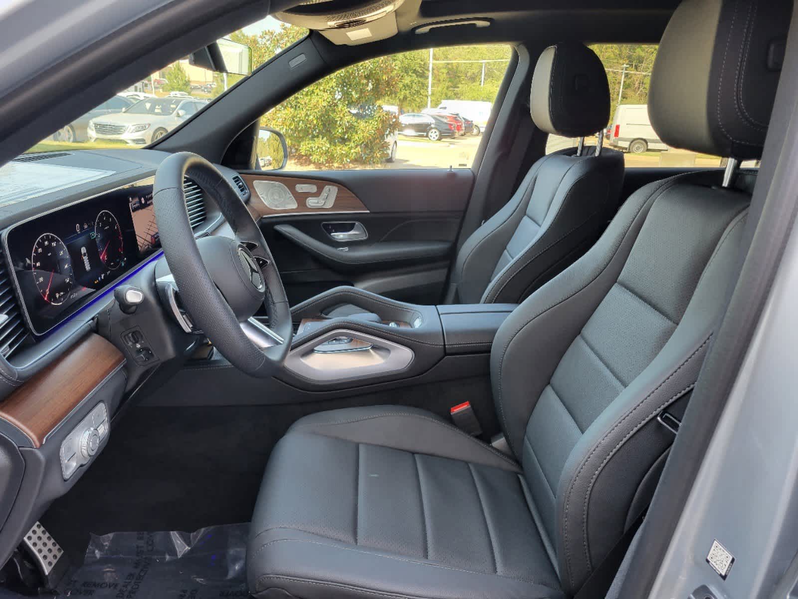 Thumbnail: 2025 Mercedes-Benz GLS - 9