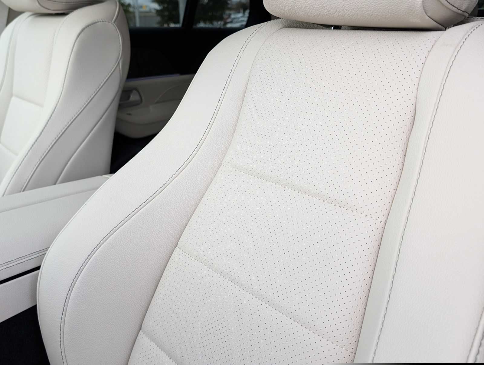 Thumbnail: 2026 Mercedes-Benz GLE - 17