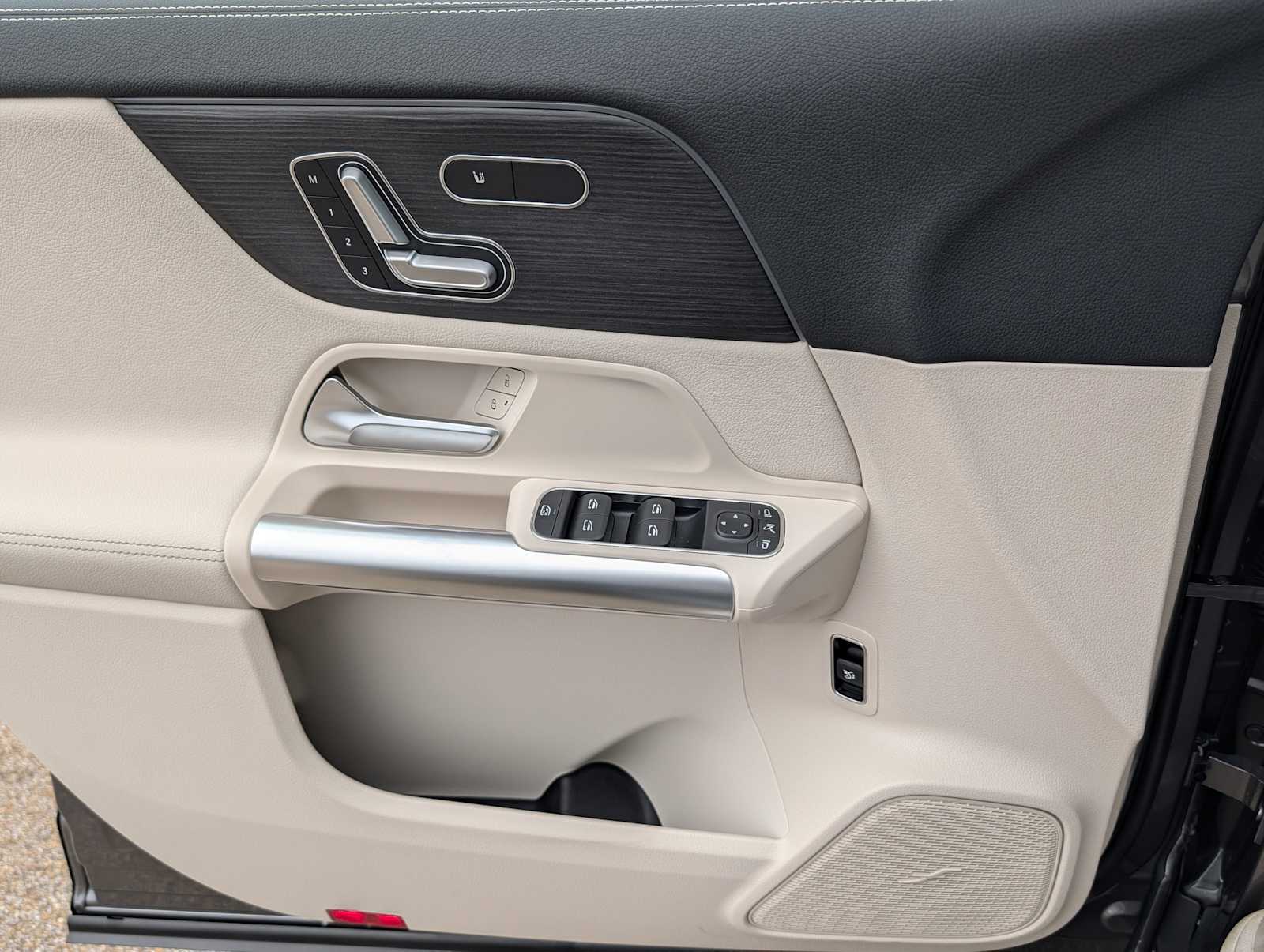 Thumbnail: 2026 Mercedes-Benz GLA - 21