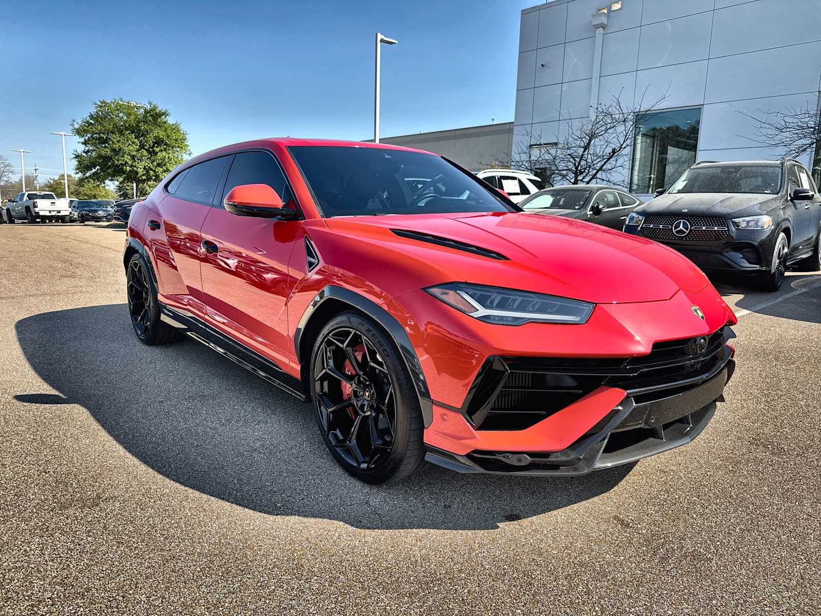 Thumbnail: 2024 Lamborghini Urus - 11