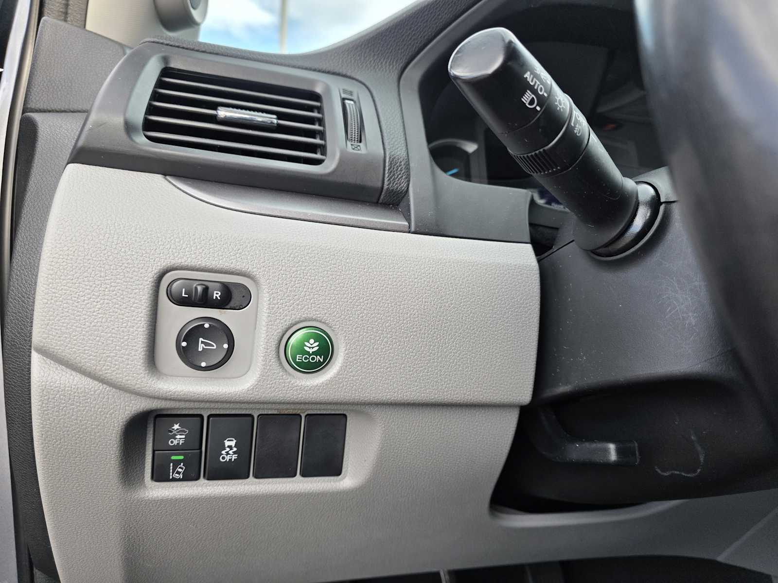 Thumbnail: 2019 Honda Pilot - 23