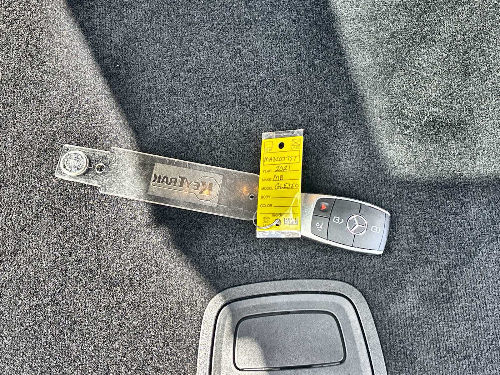 Thumbnail: 2021 Mercedes-Benz GLE - 26