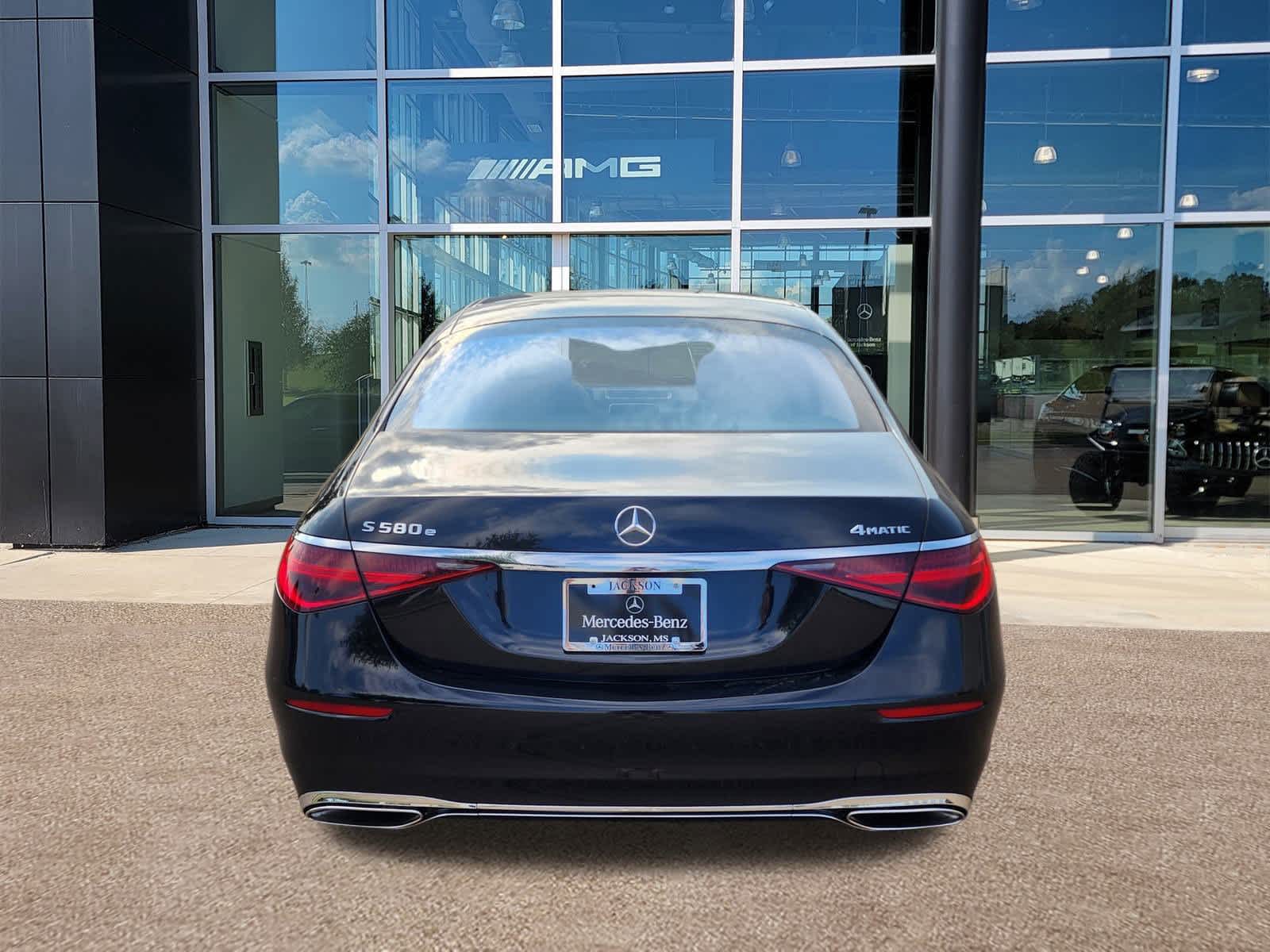 Thumbnail: 2025 Mercedes-Benz S-Class - 27