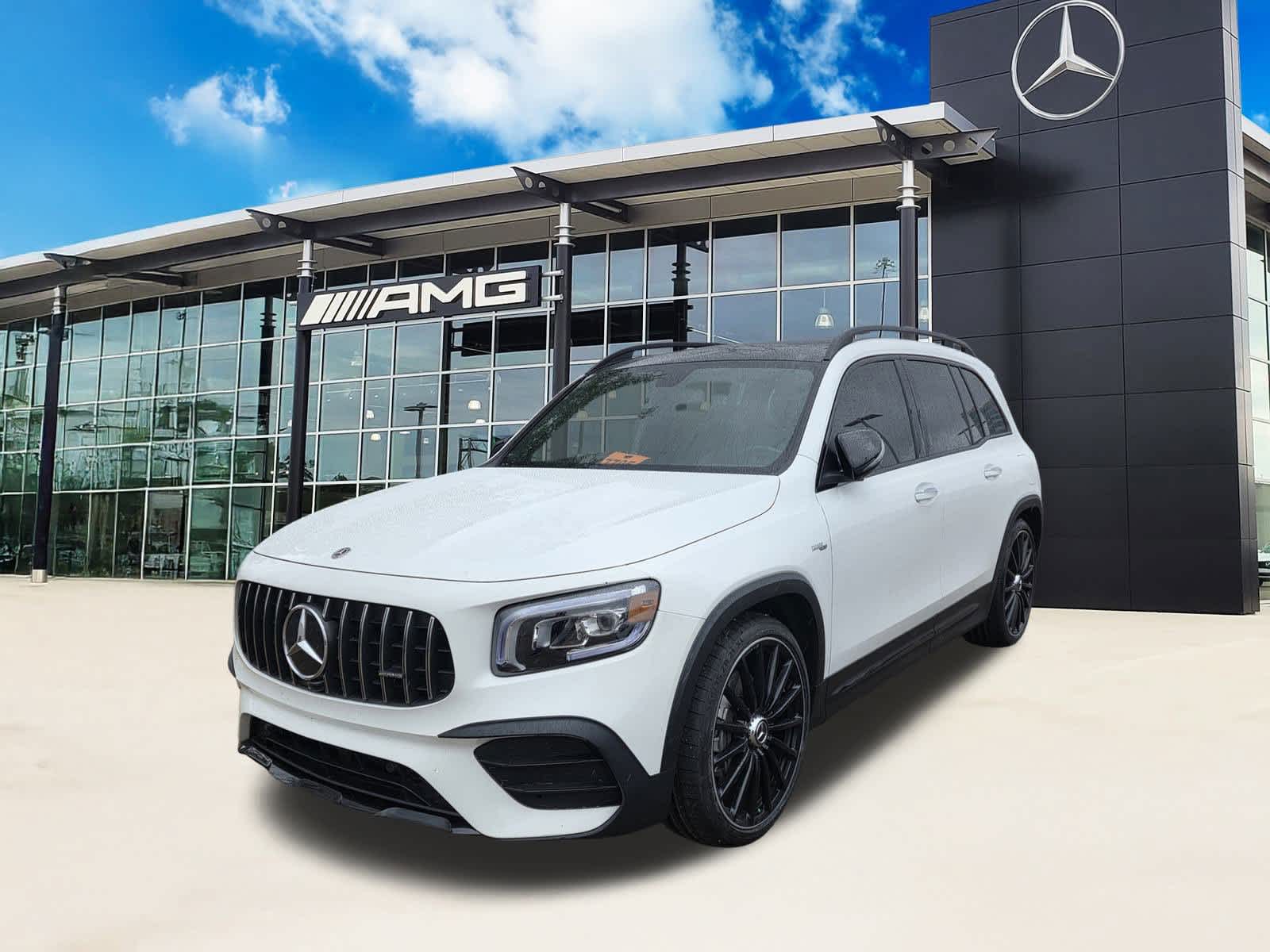 Thumbnail: 2022 Mercedes-Benz GLB - 1