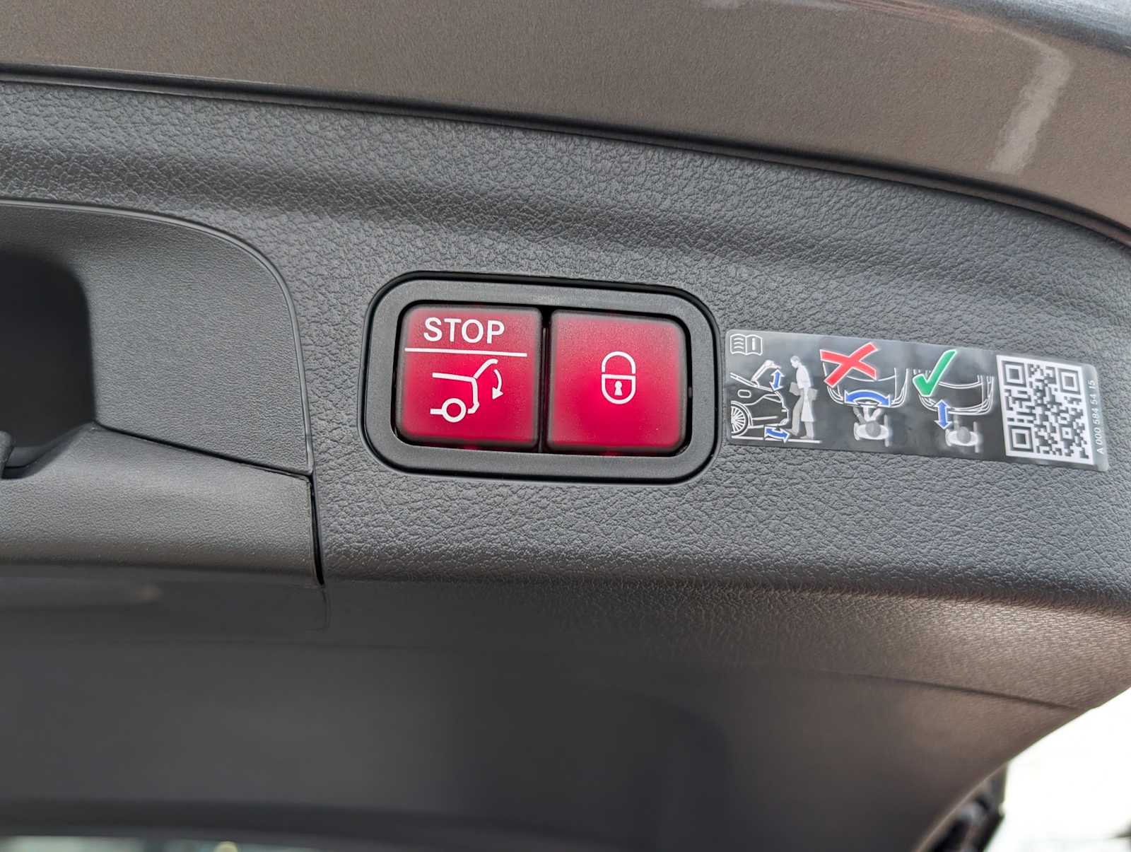 Thumbnail: 2026 Mercedes-Benz GLE - 23