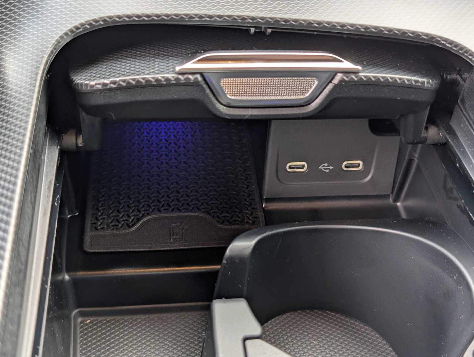 Thumbnail: 2026 Mercedes-Benz C-Class - 18