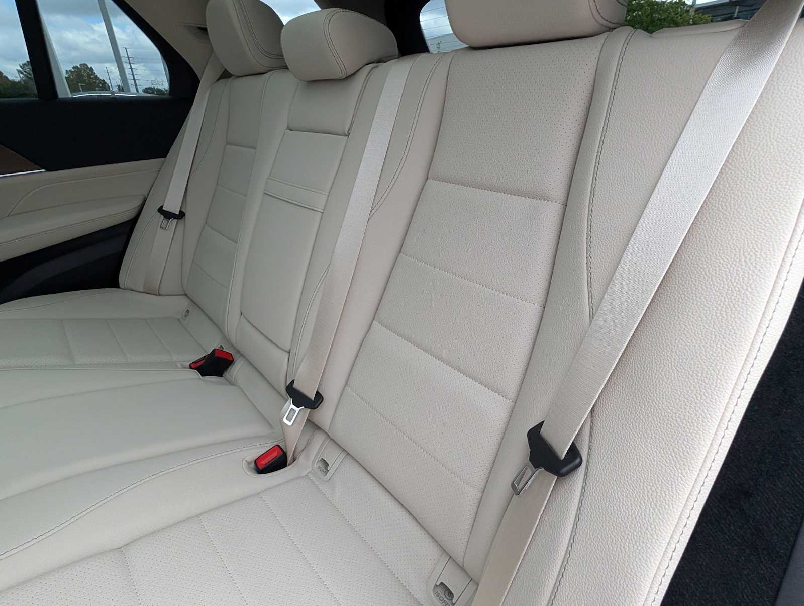 Thumbnail: 2026 Mercedes-Benz GLE - 25