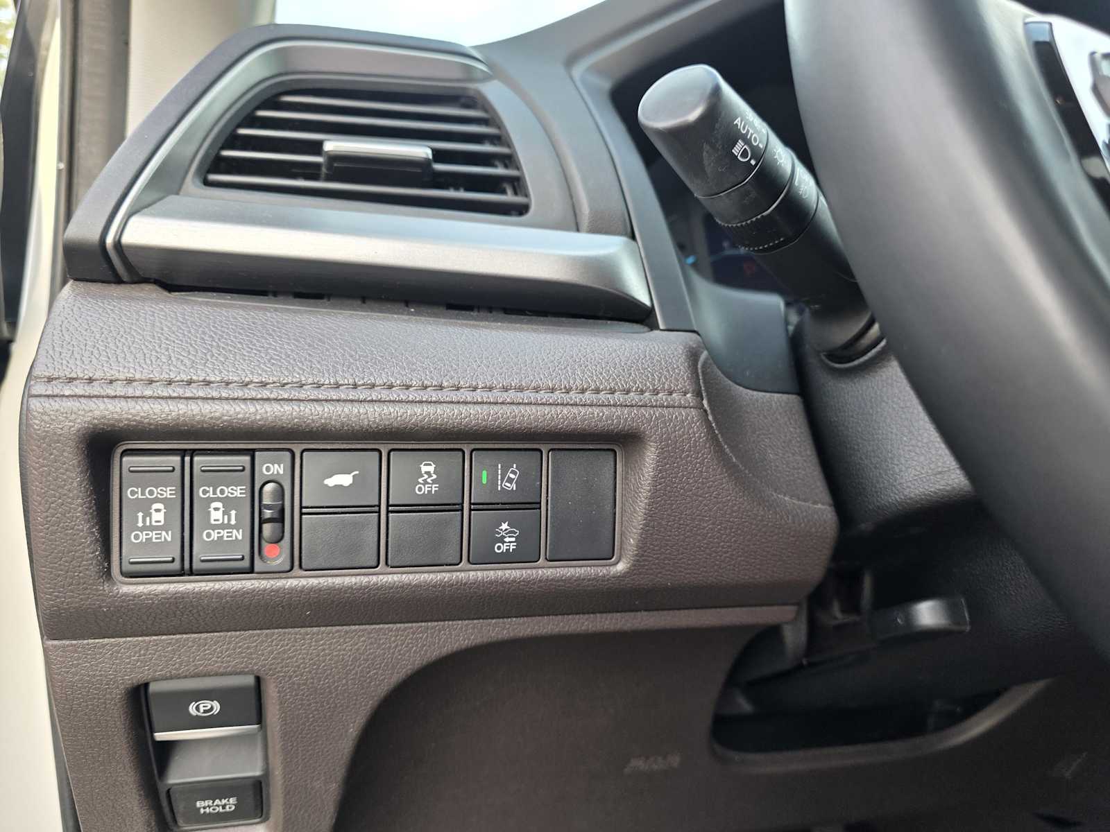 Thumbnail: 2019 Honda Odyssey - 21