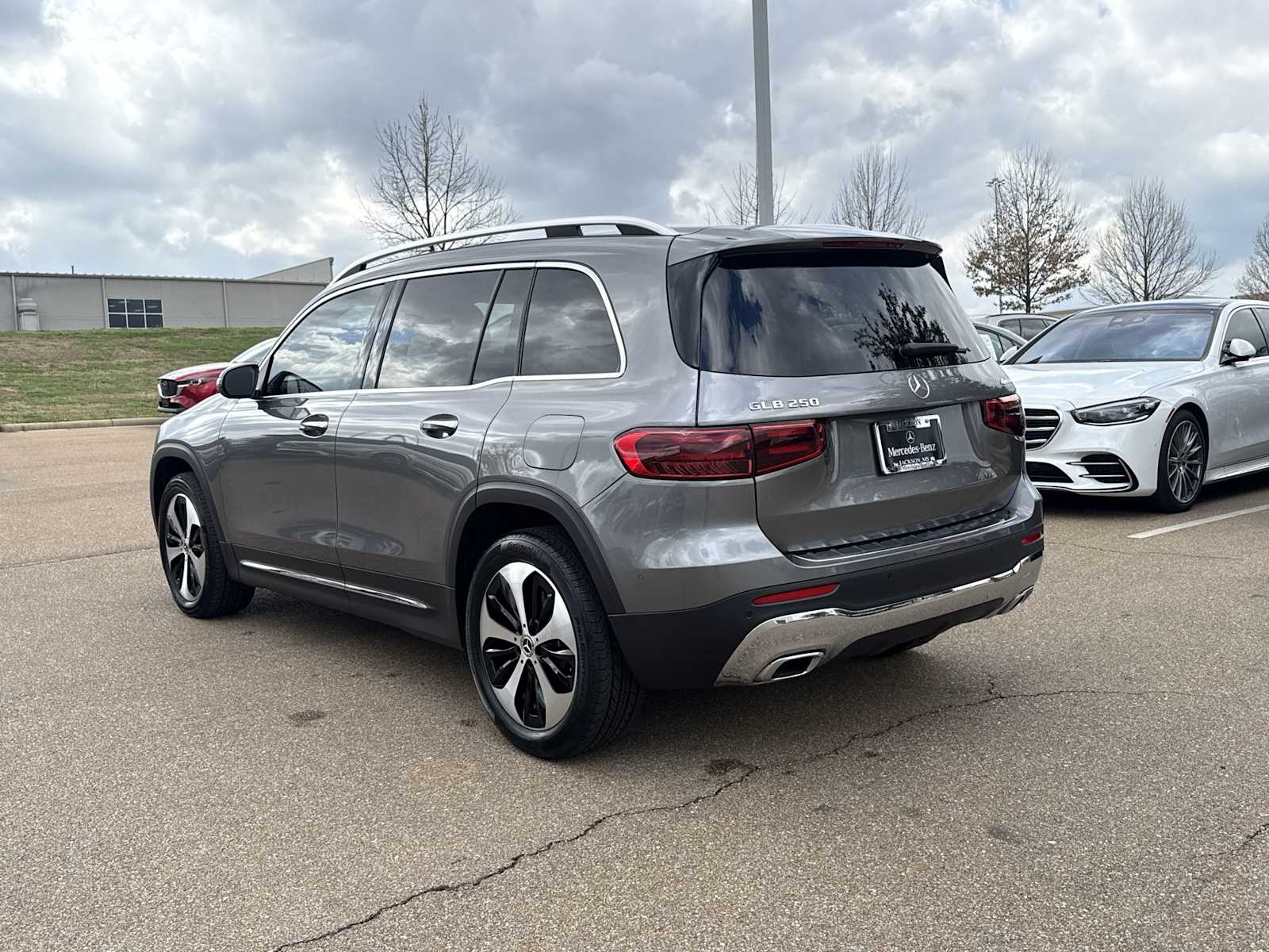 Thumbnail: 2026 Mercedes-Benz GLB - 4