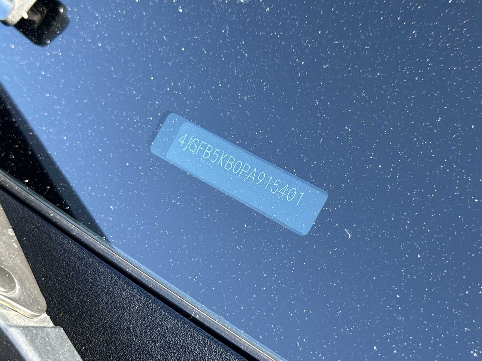 Thumbnail: 2023 Mercedes-Benz GLE - 28