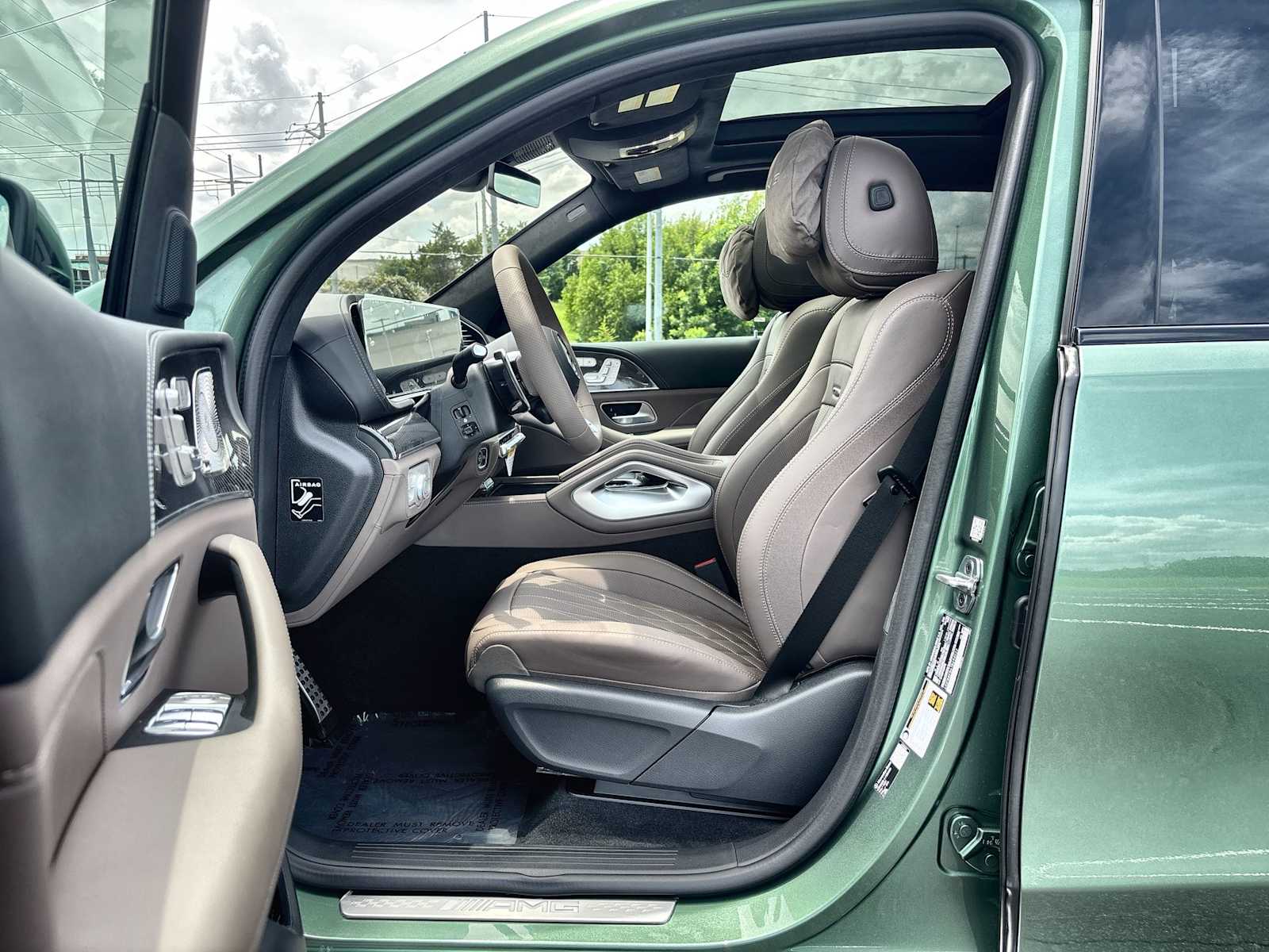 Thumbnail: 2026 Mercedes-Benz GL-Class - 2