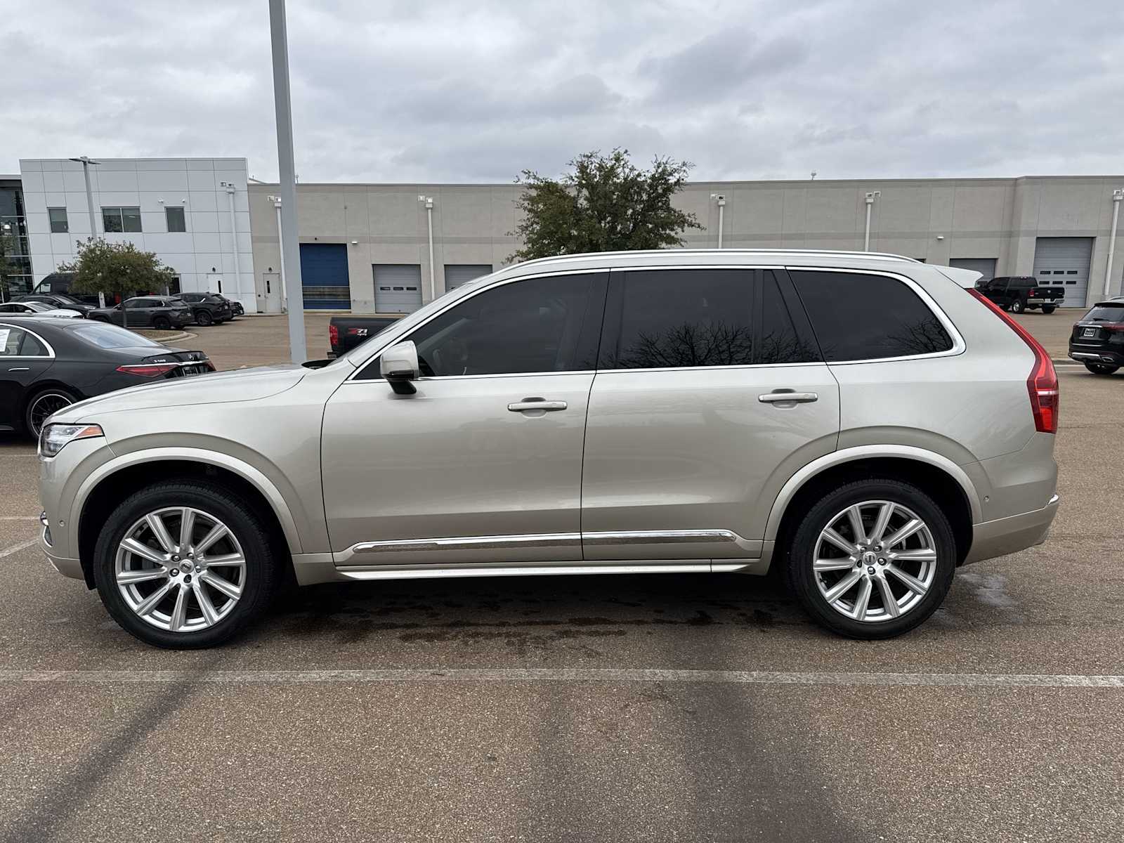 Thumbnail: 2018 Volvo XC90 - 3