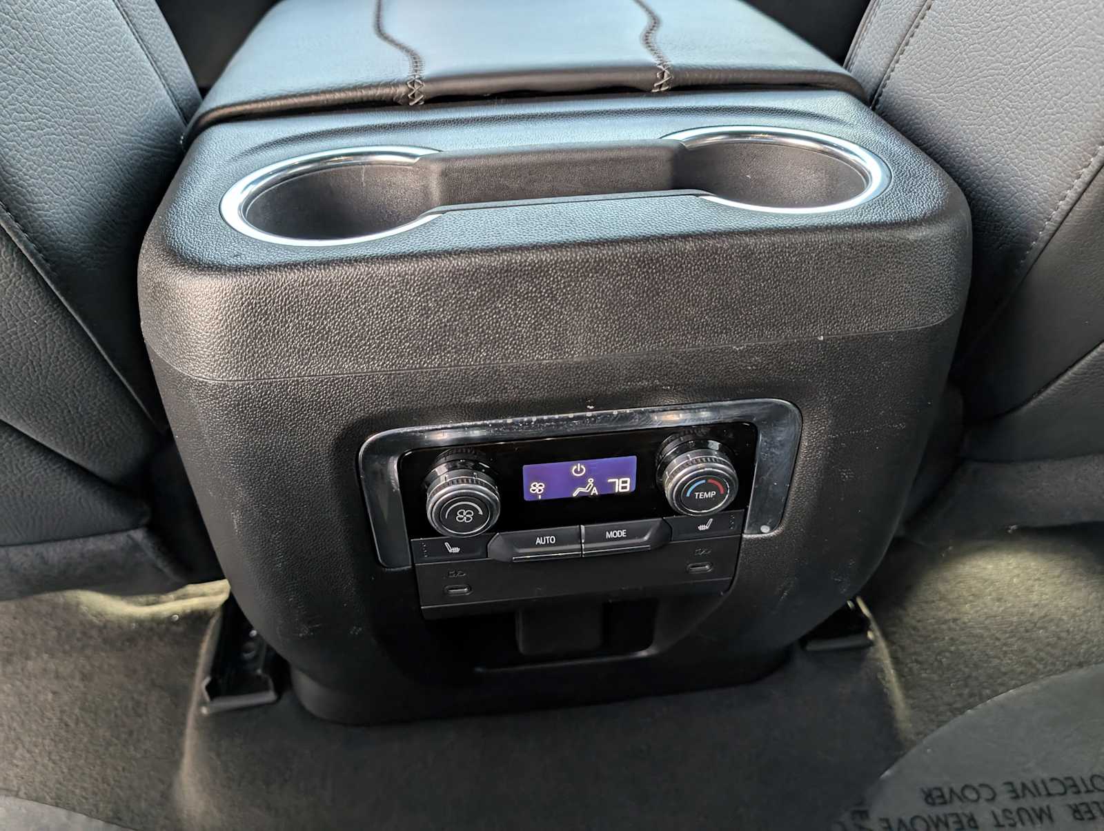 Thumbnail: 2025 GMC Yukon - 28