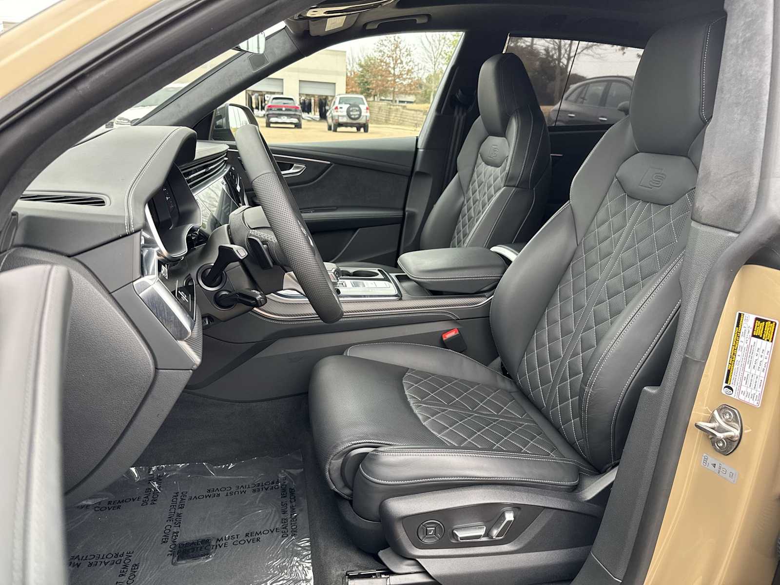 Thumbnail: 2024 Audi SQ8 - 15