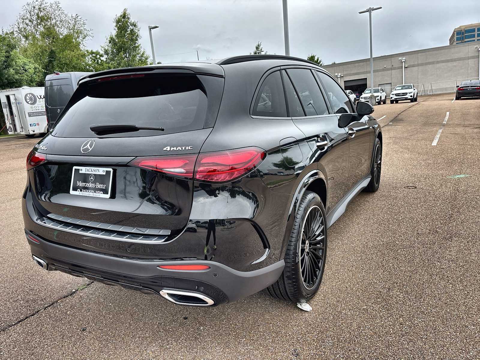 Thumbnail: 2025 Mercedes-Benz GLC - 8