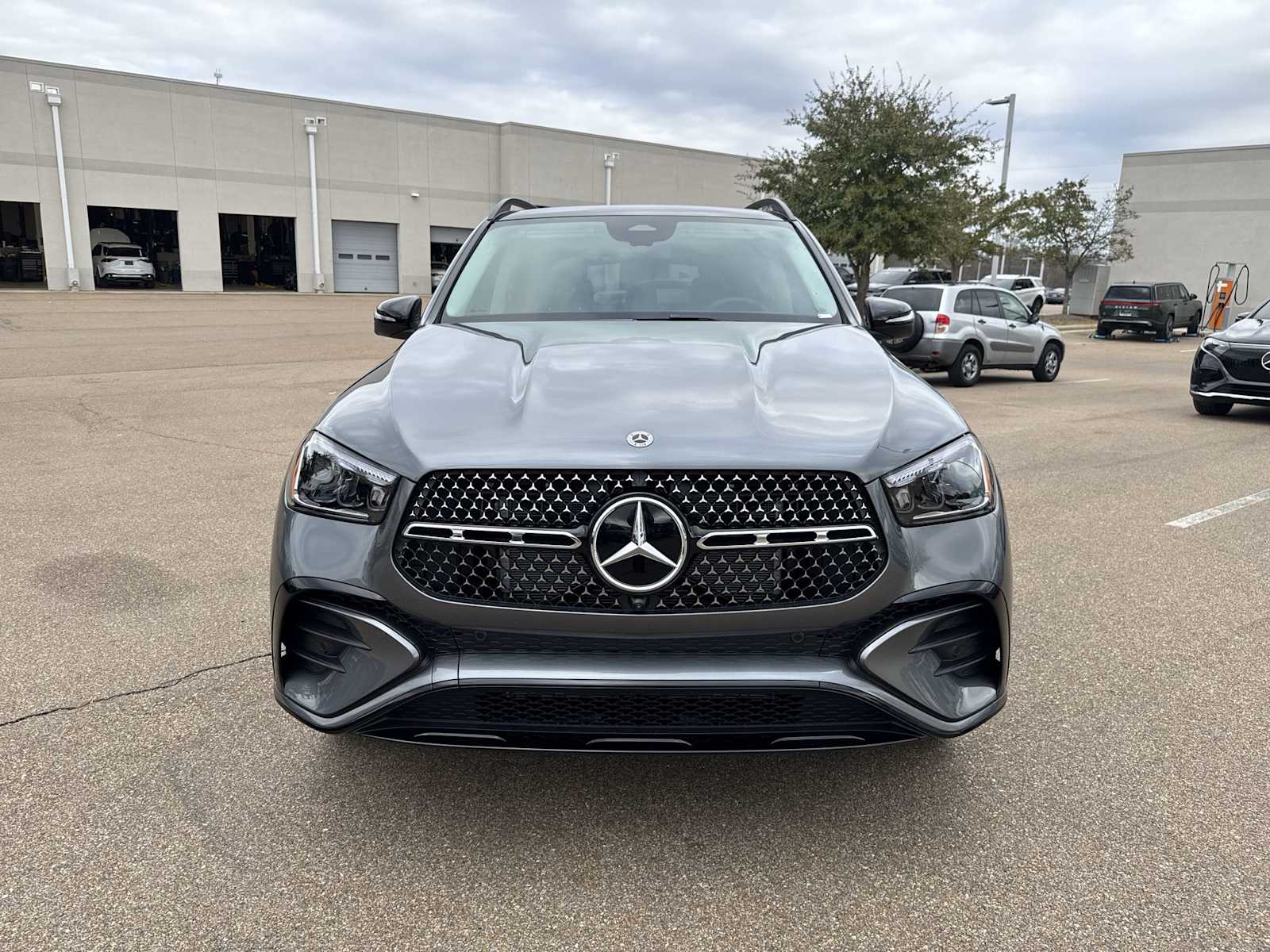 Thumbnail: 2026 Mercedes-Benz GLE - 8