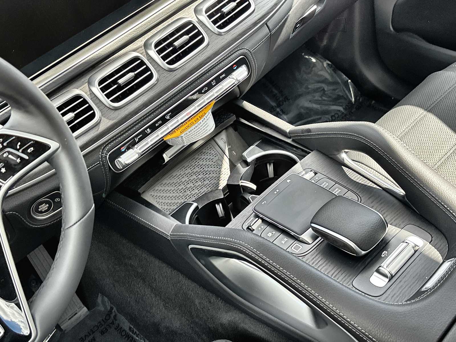 Thumbnail: 2026 Mercedes-Benz GLE - 22