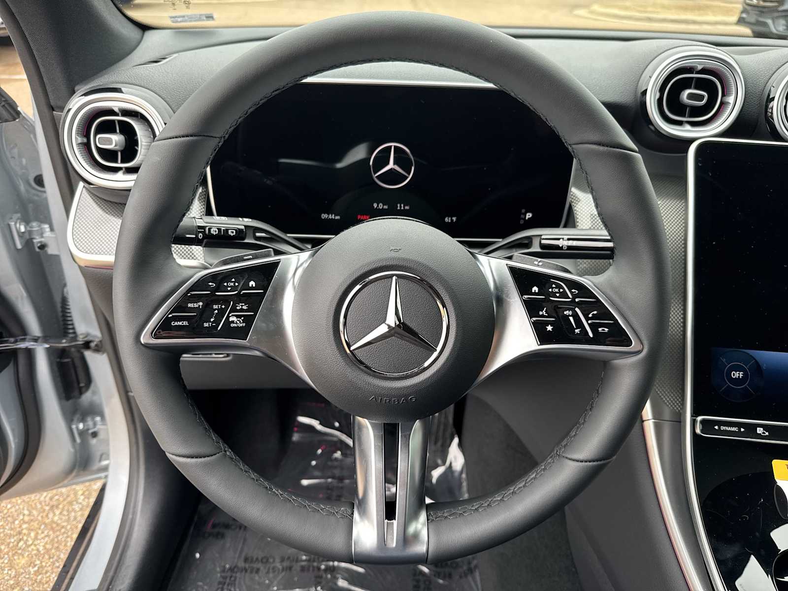 Thumbnail: 2026 Mercedes-Benz GLC - 21