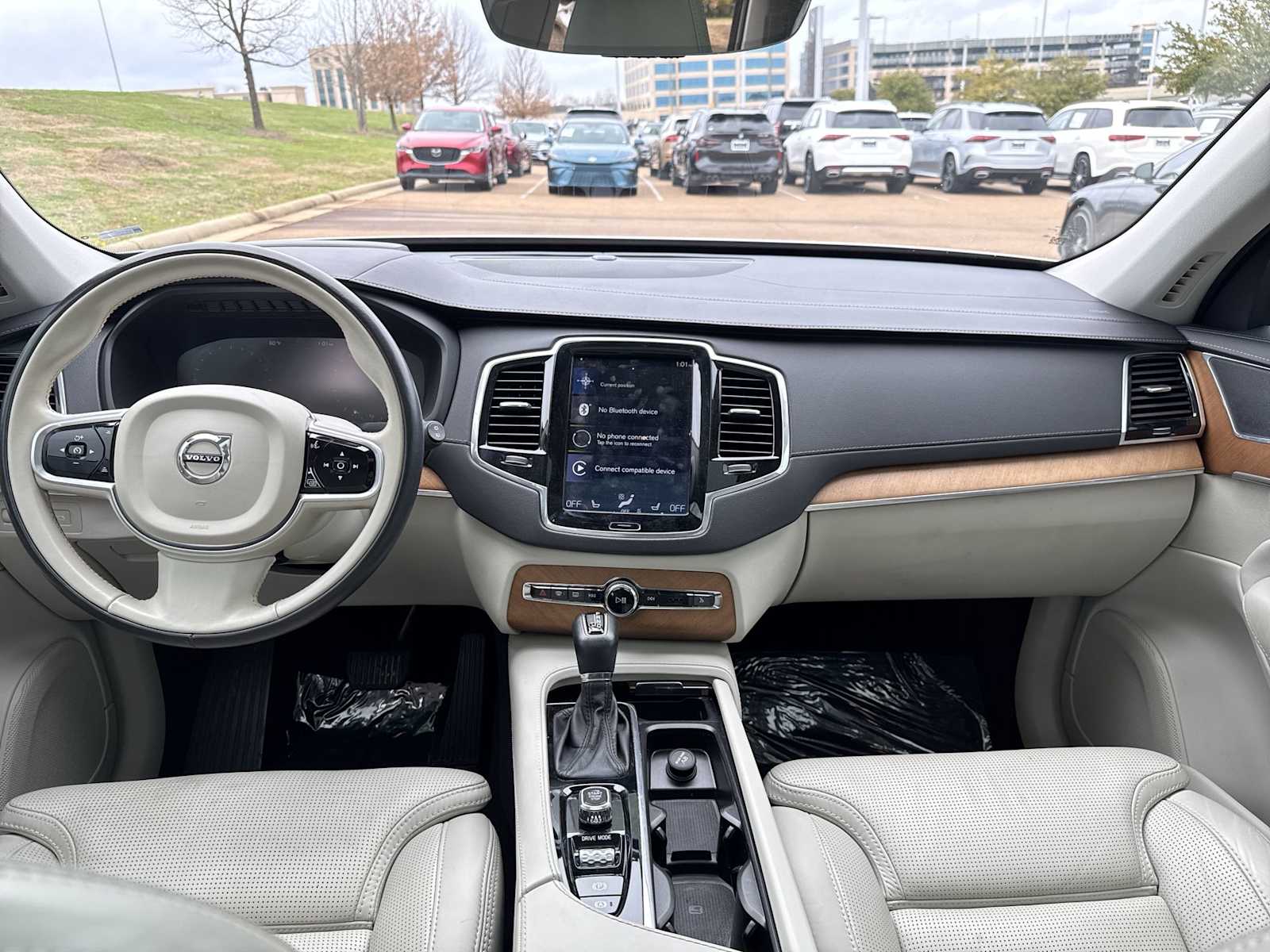 Thumbnail: 2018 Volvo XC90 - 14