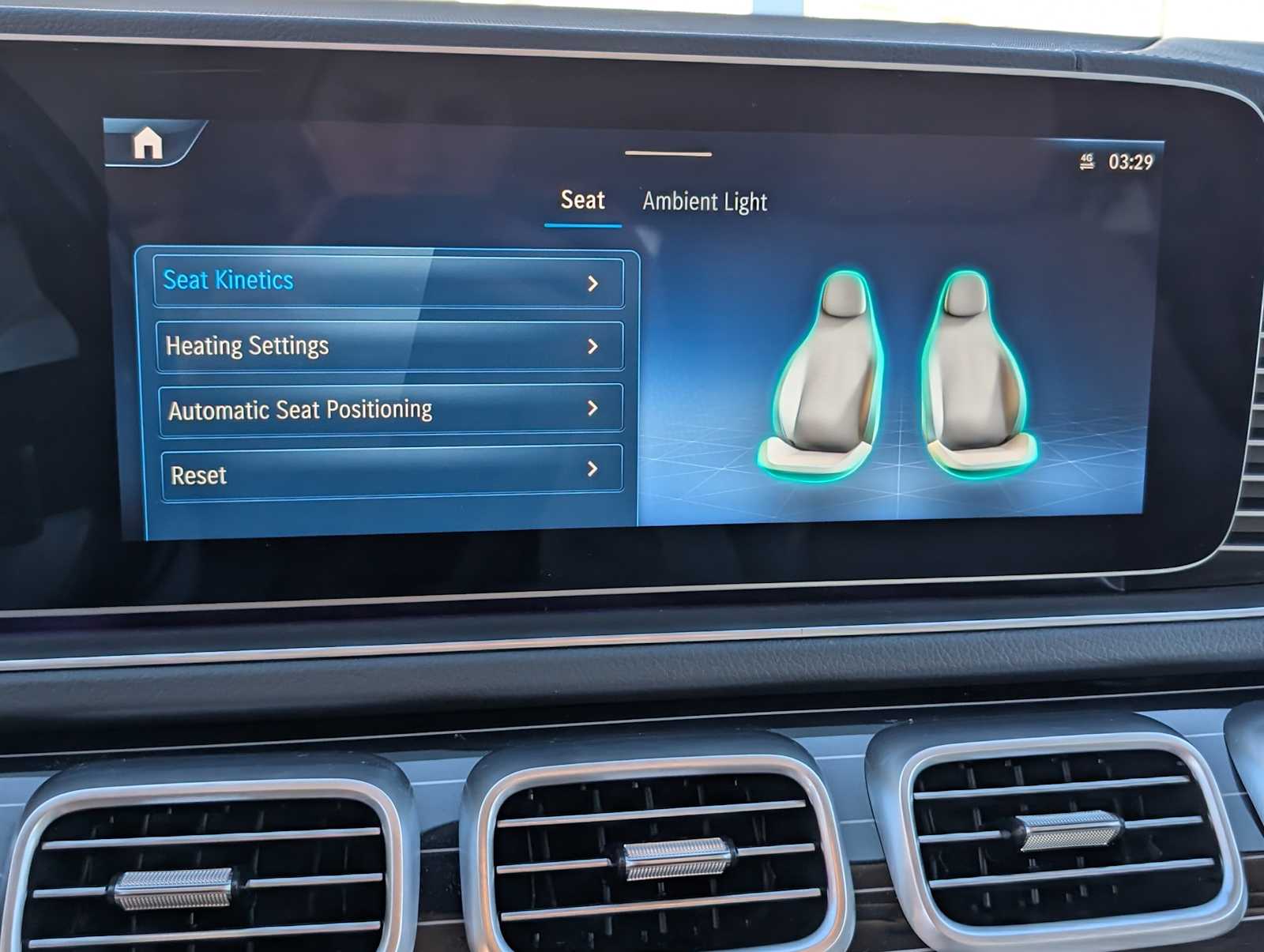 Thumbnail: 2025 Mercedes-Benz GLE - 13