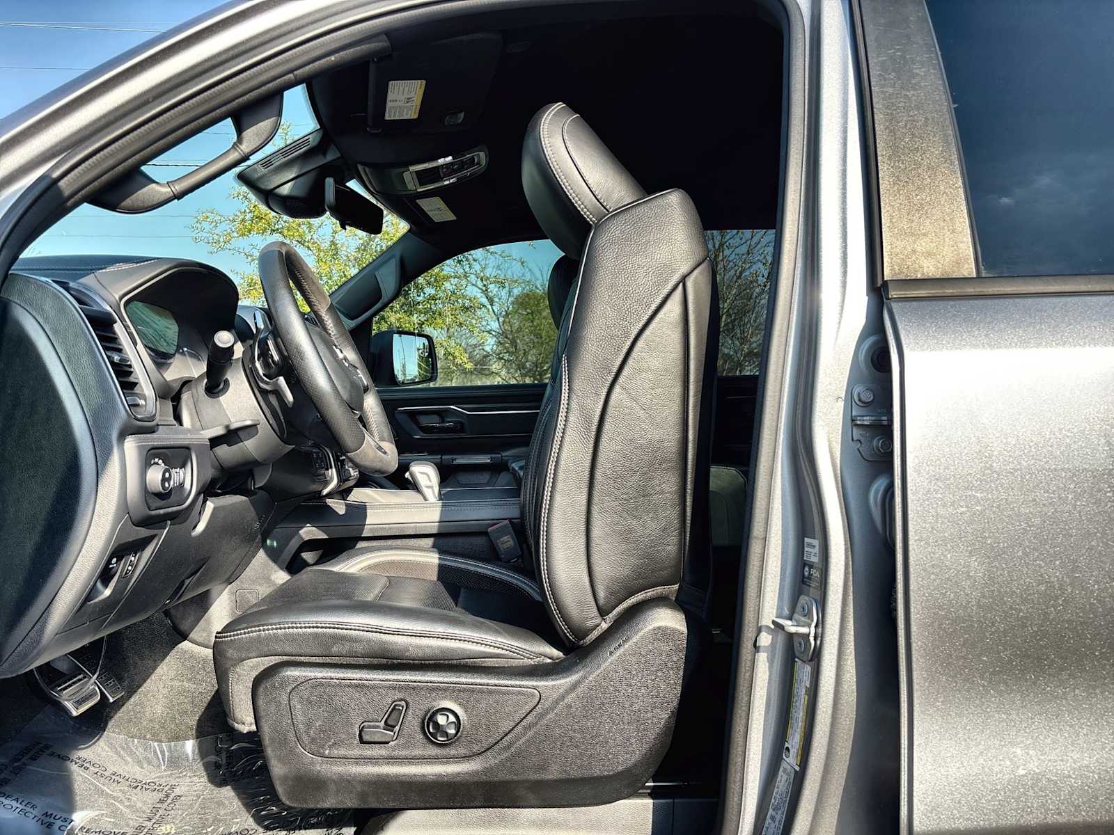 Thumbnail: 2023 RAM 1500 - 3