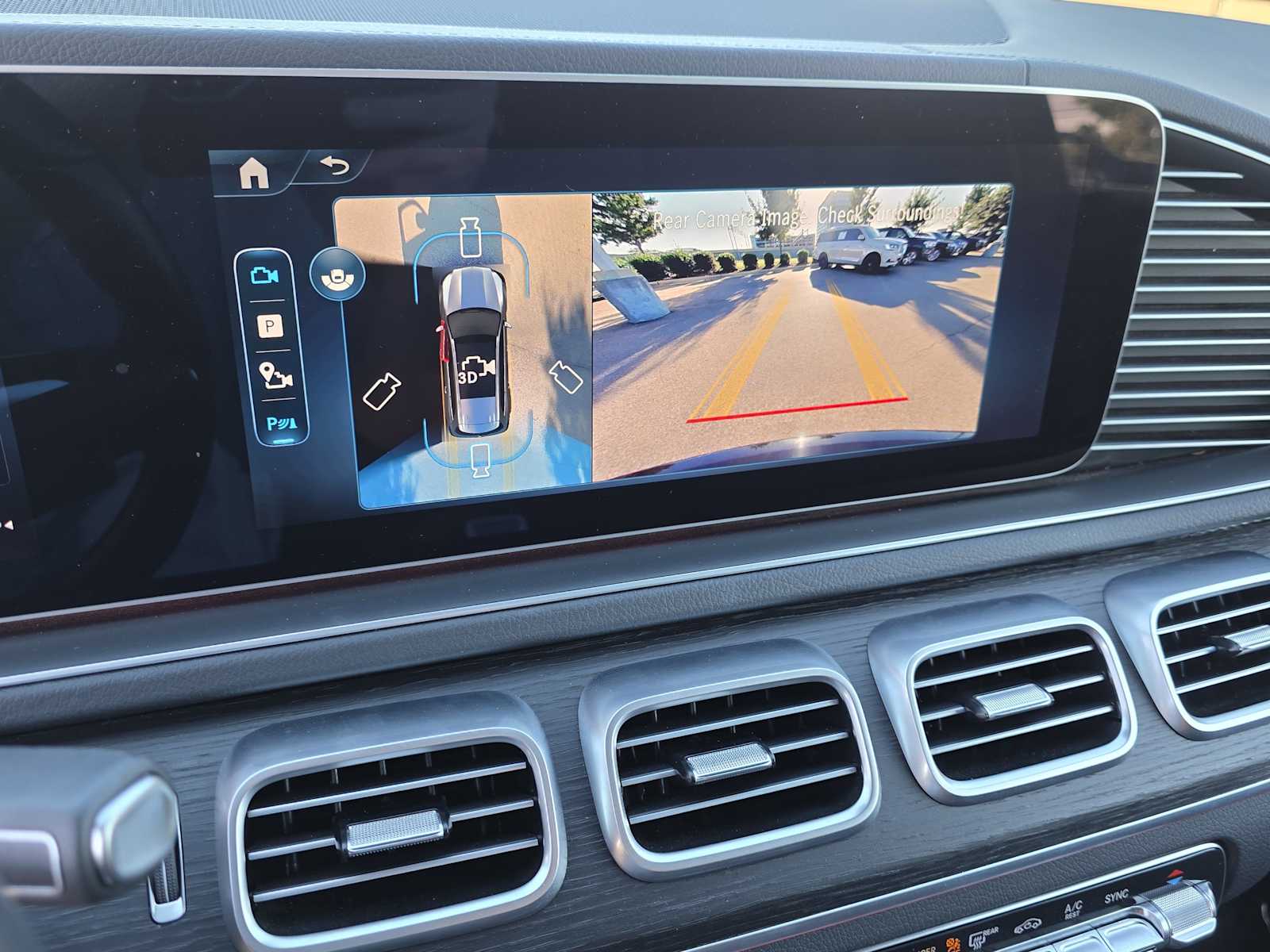 Thumbnail: 2025 Mercedes-Benz GLS - 9