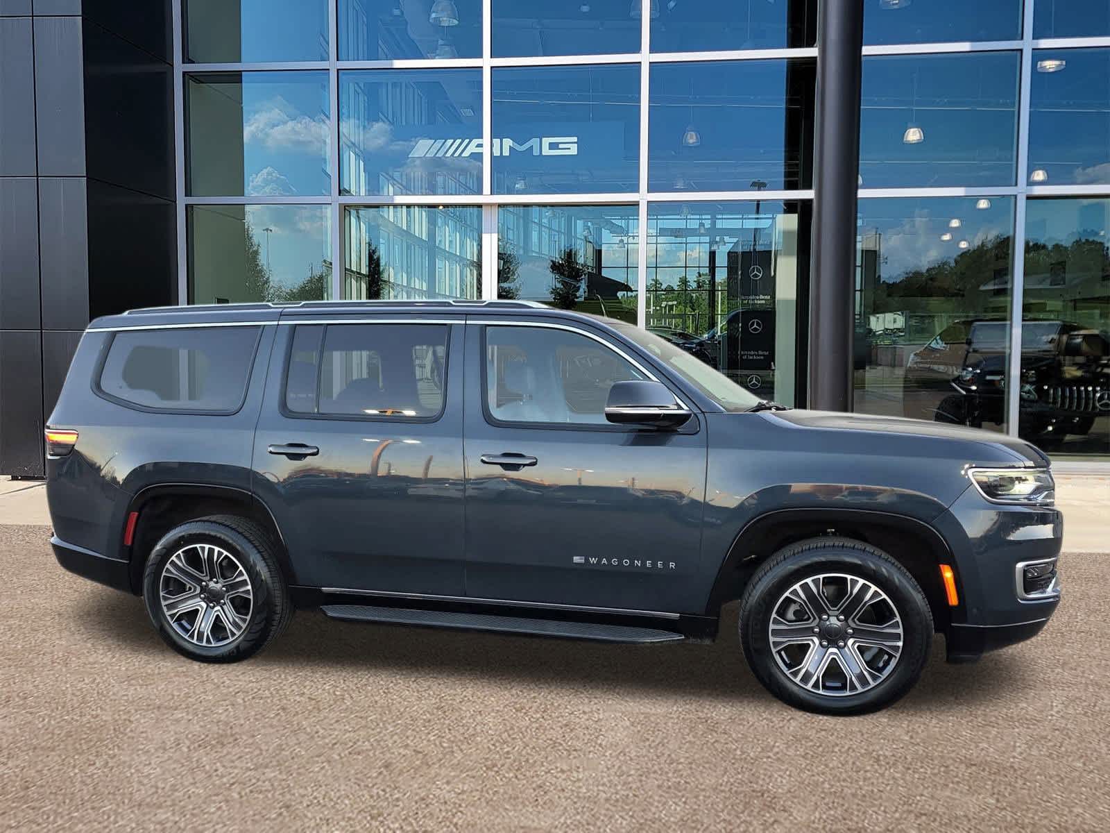 Thumbnail: 2024 Jeep Wagoneer - 4