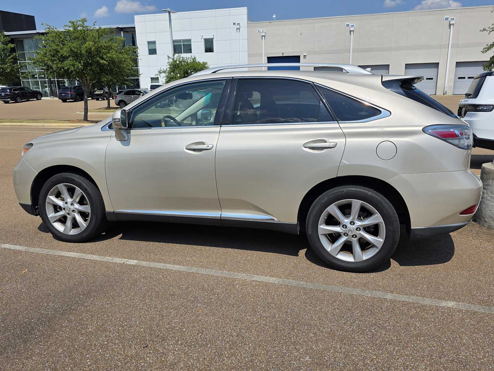 Thumbnail: 2011 Lexus RX - 3