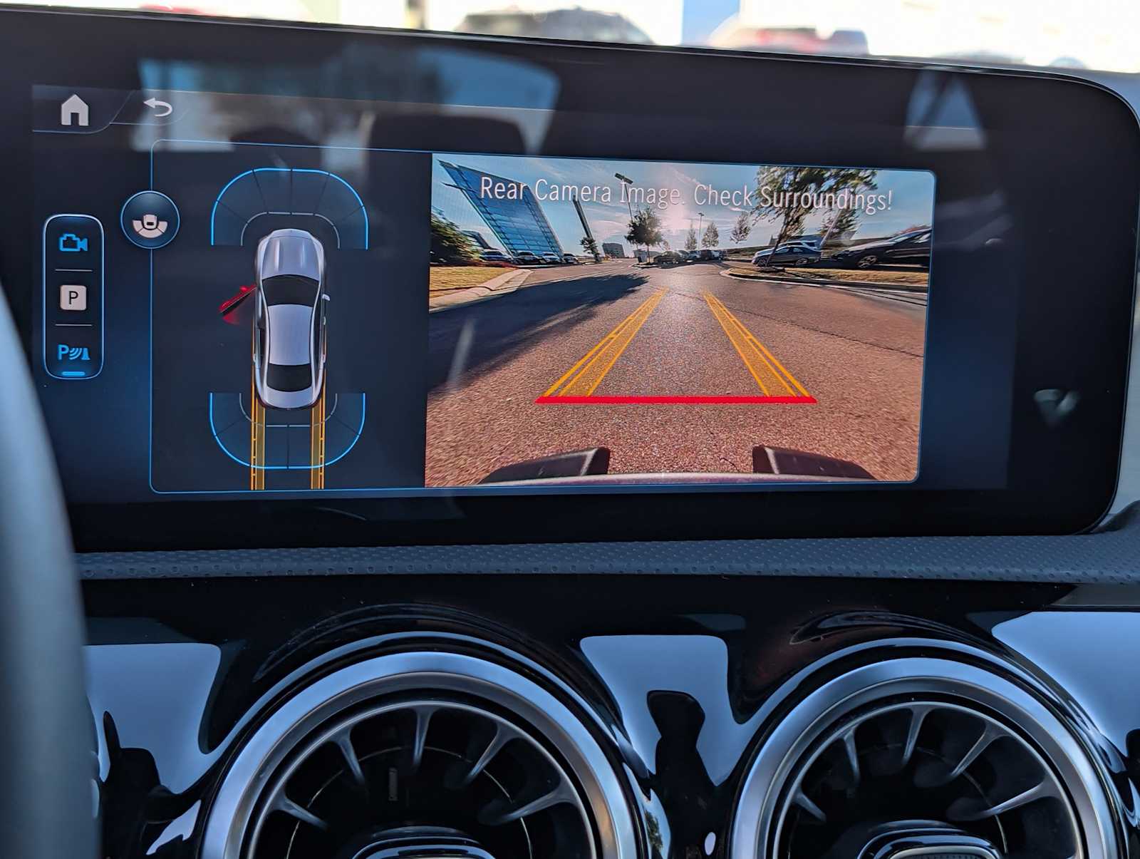 Thumbnail: 2025 Mercedes-Benz CLA - 16