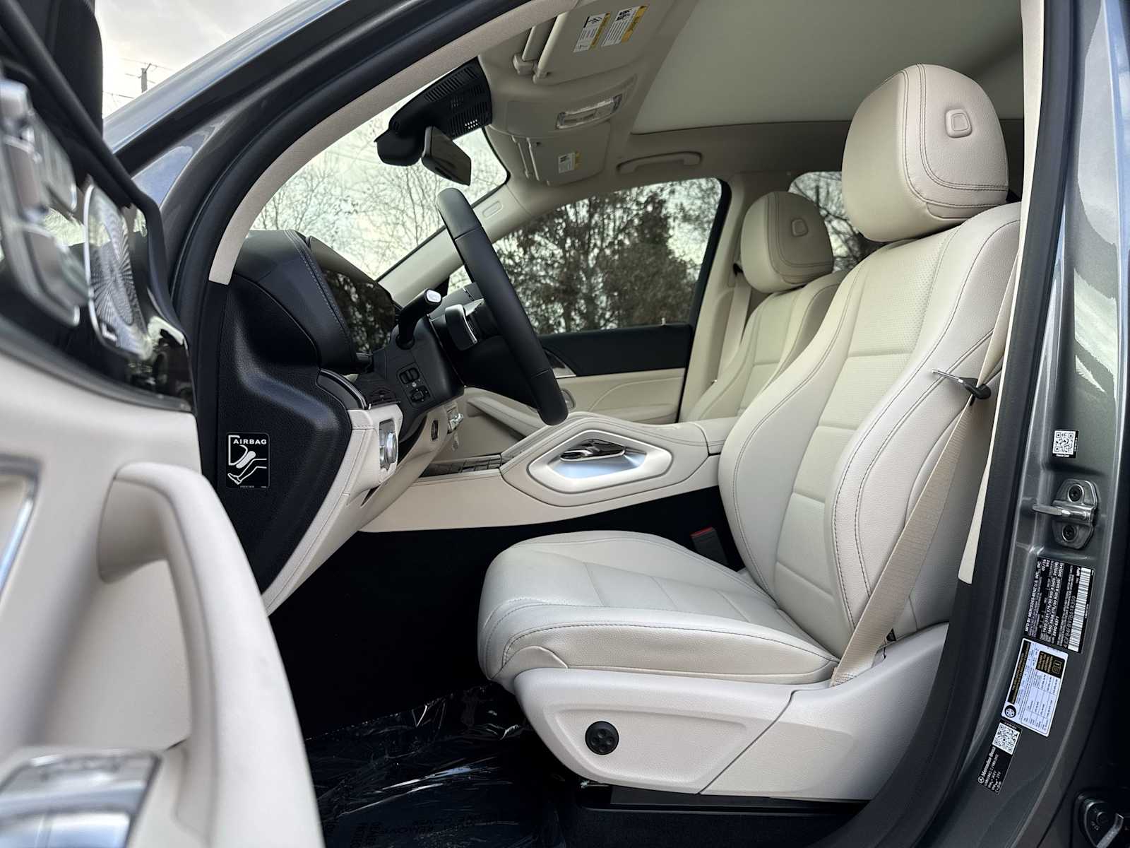 Thumbnail: 2026 Mercedes-Benz GLE - 2