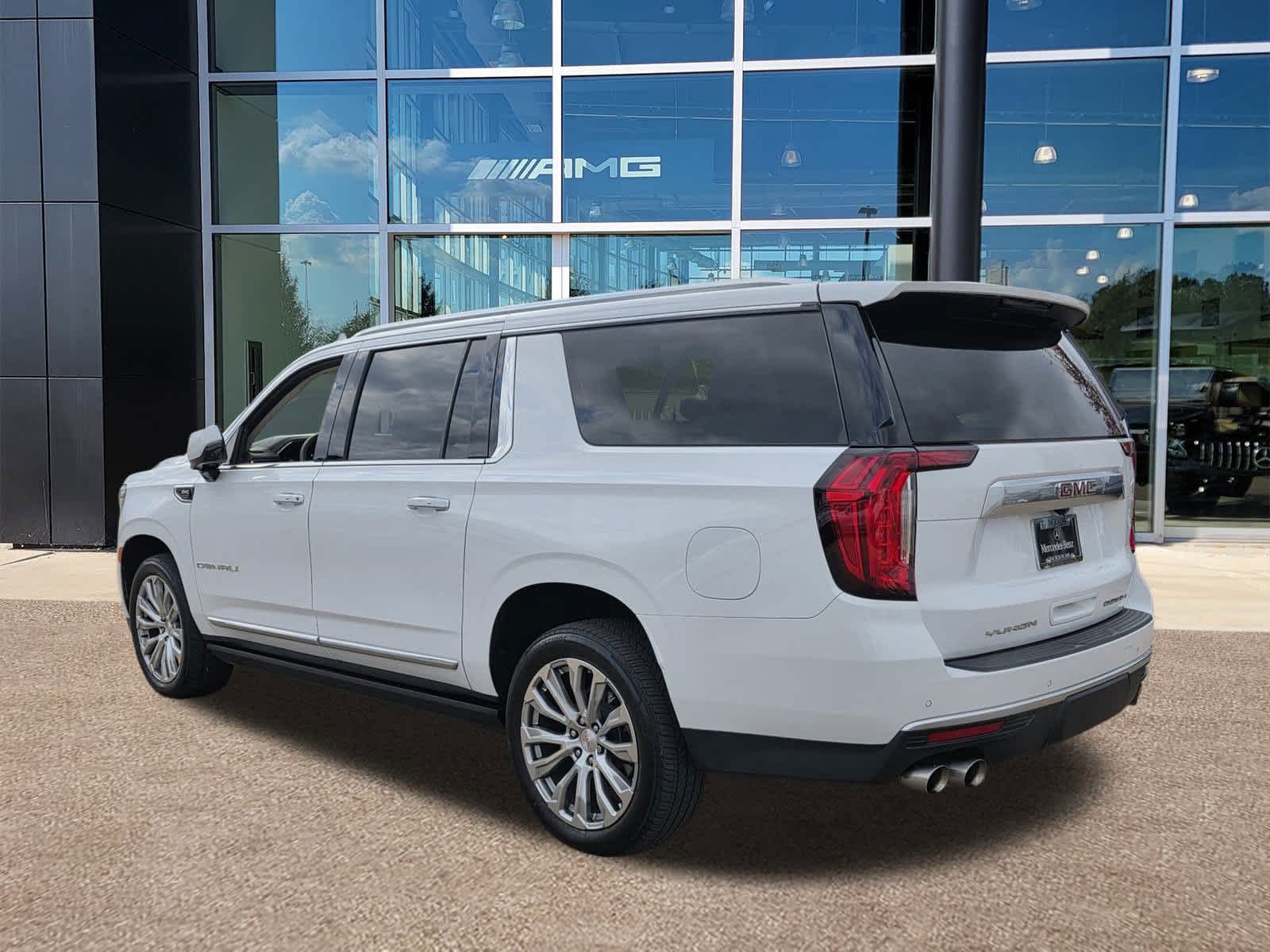 Thumbnail: 2022 GMC Yukon XL - 7