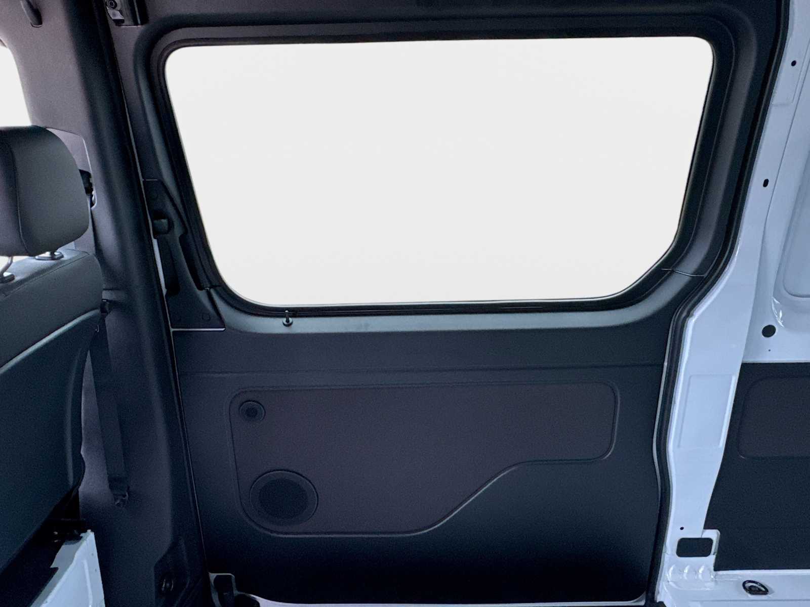 Thumbnail: 2026 Mercedes-Benz Sprinter - 17